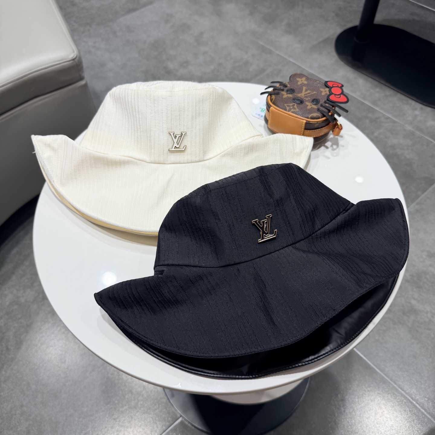 LV路易威登优雅赫本风女士遮阳盆帽大檐边可折叠韩黛俪春秋夏防晒渔夫太阳帽