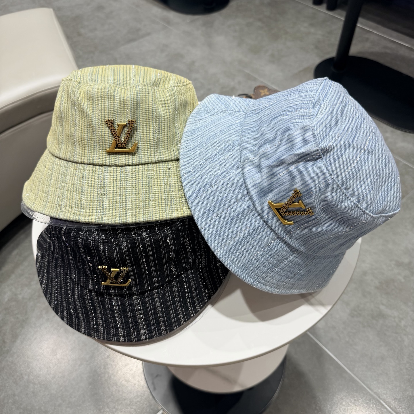LV路易威登牛仔渔夫帽，头围57cm