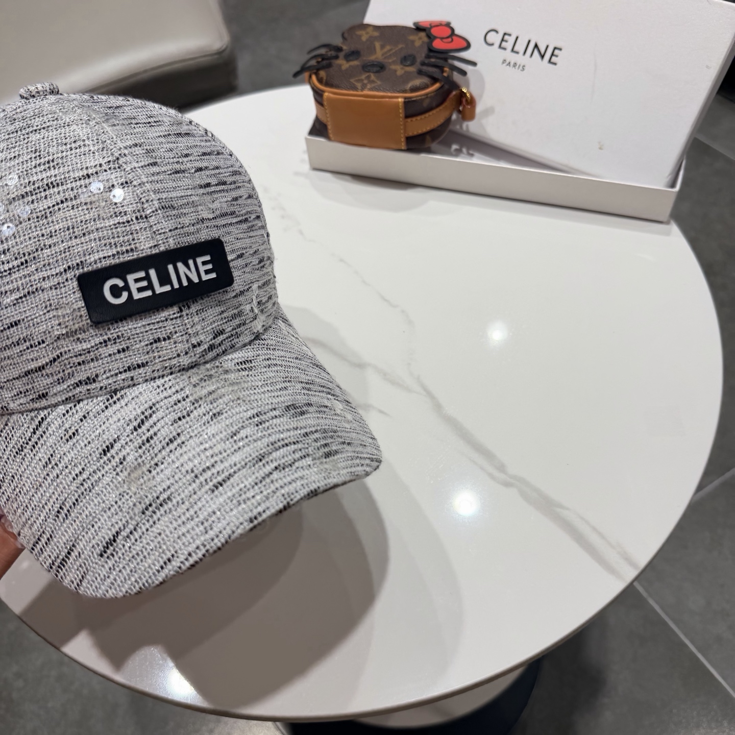 【CELINE赛琳】新款经典休闲潮流款 棒球帽日韩风格，随便搭配都超好看！出门旅游，绝对要入手的一款