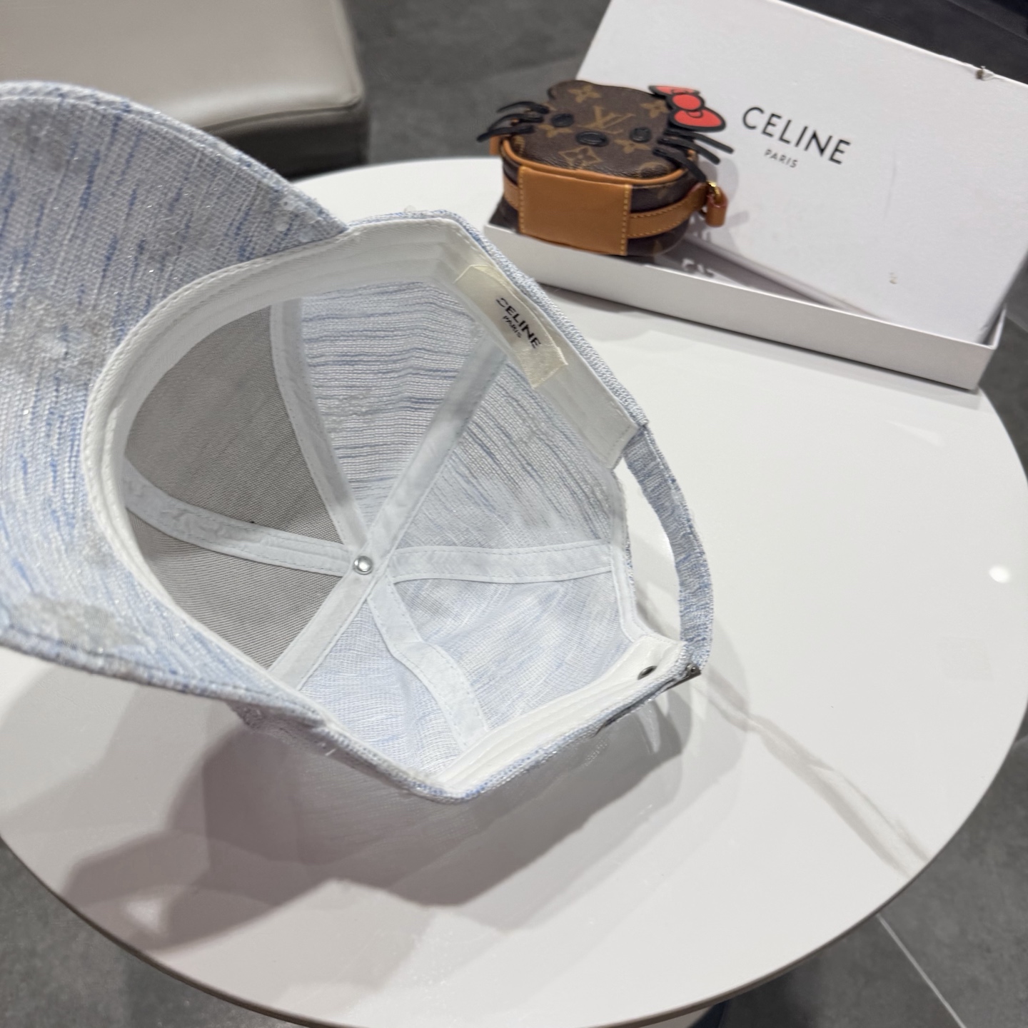 【CELINE赛琳】新款经典休闲潮流款 棒球帽日韩风格，随便搭配都超好看！出门旅游，绝对要入手的一款