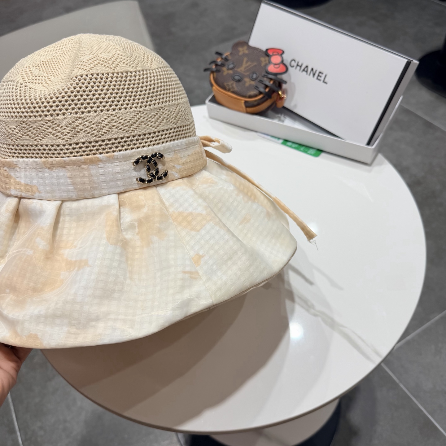 【Chanel香奈儿】2026春夏新款大沿小香风重工款渔夫帽，独特设计～复古文艺的一款