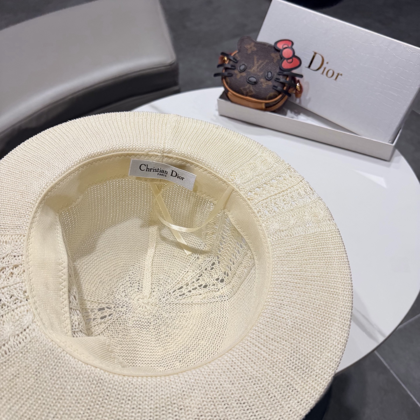 Dior迪奥温柔慵懒风镂空编织平顶礼帽女日系夏季宽檐遮阳帽透气针织帽子