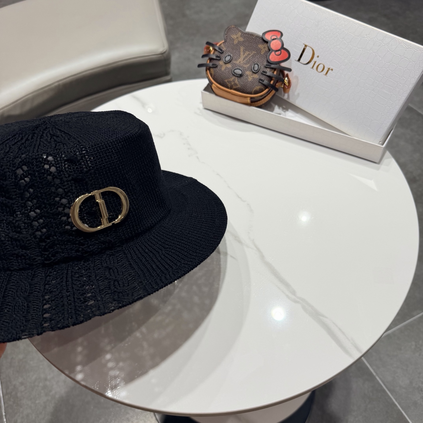 Dior迪奥温柔慵懒风镂空编织平顶礼帽女日系夏季宽檐遮阳帽透气针织帽子