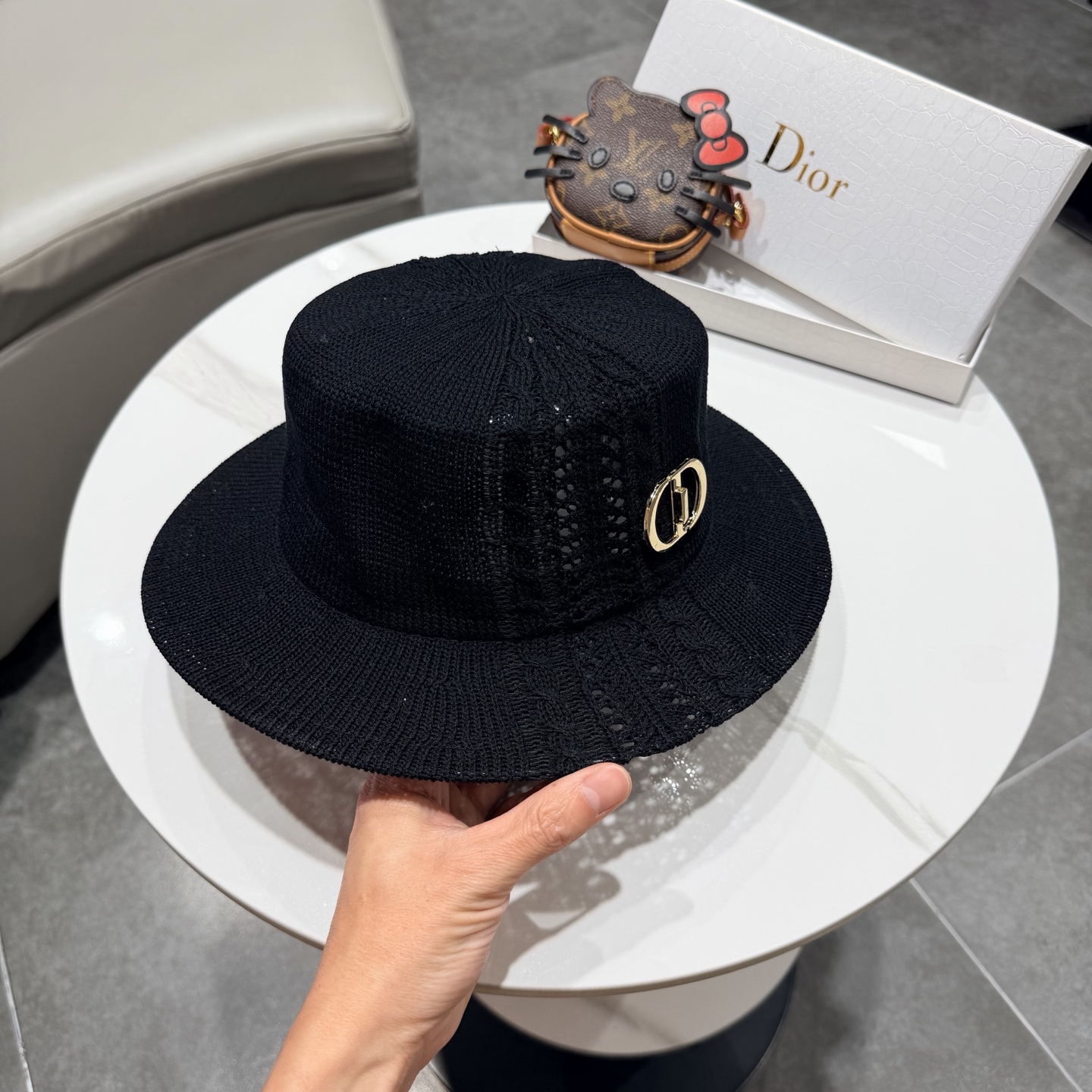 Dior迪奥温柔慵懒风镂空编织平顶礼帽女日系夏季宽檐遮阳帽透气针织帽子