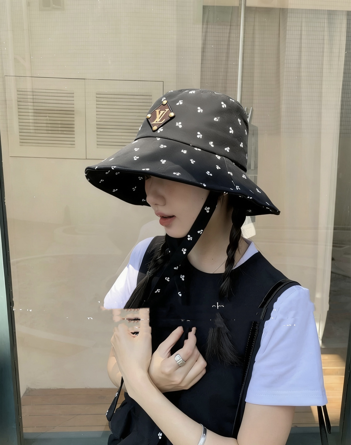 LV路易威登樱桃小丸！小清新樱桃绑带渔夫帽子女春夏大帽檐防晒遮阳帽