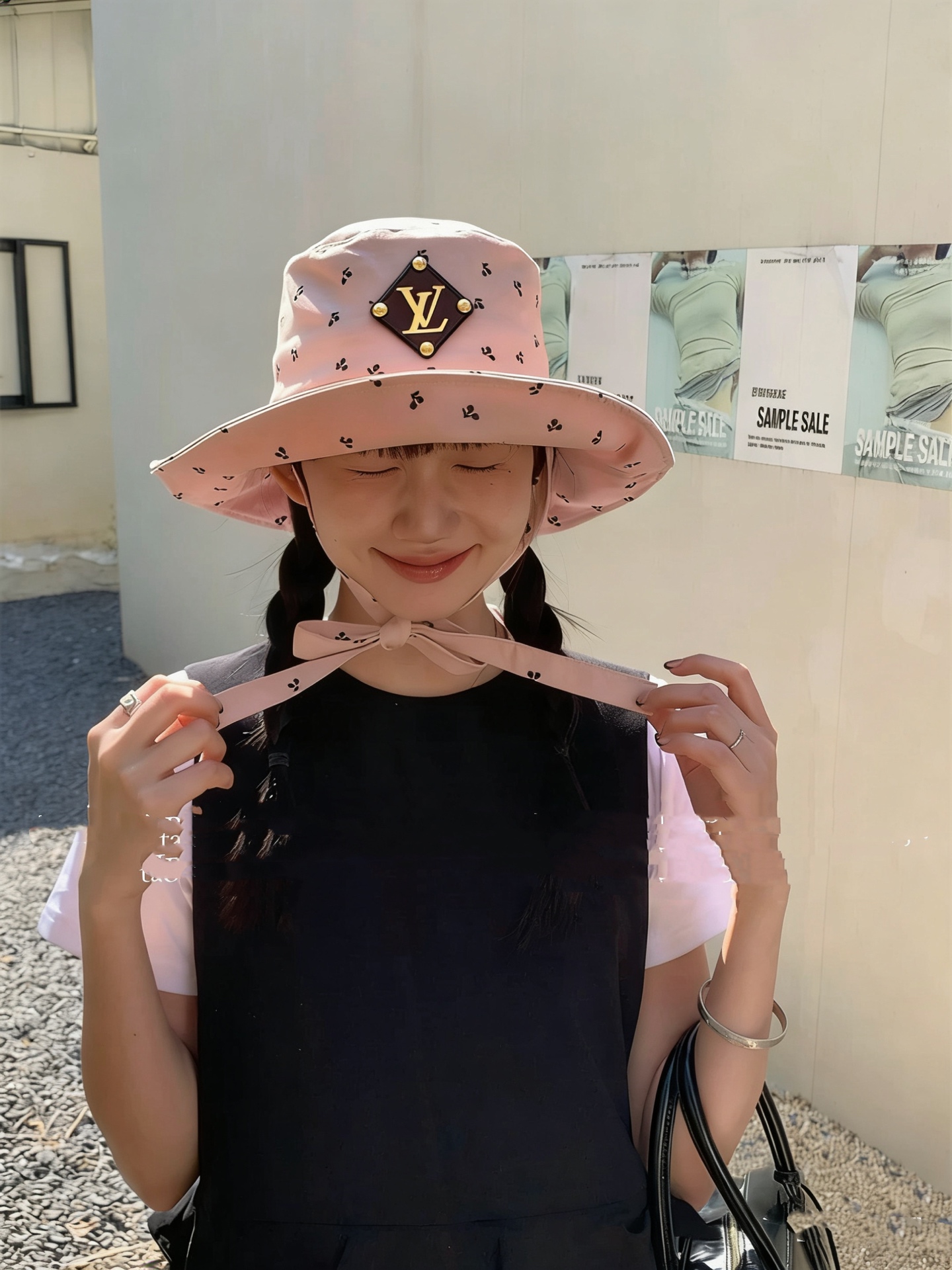 LV路易威登樱桃小丸！小清新樱桃绑带渔夫帽子女春夏大帽檐防晒遮阳帽