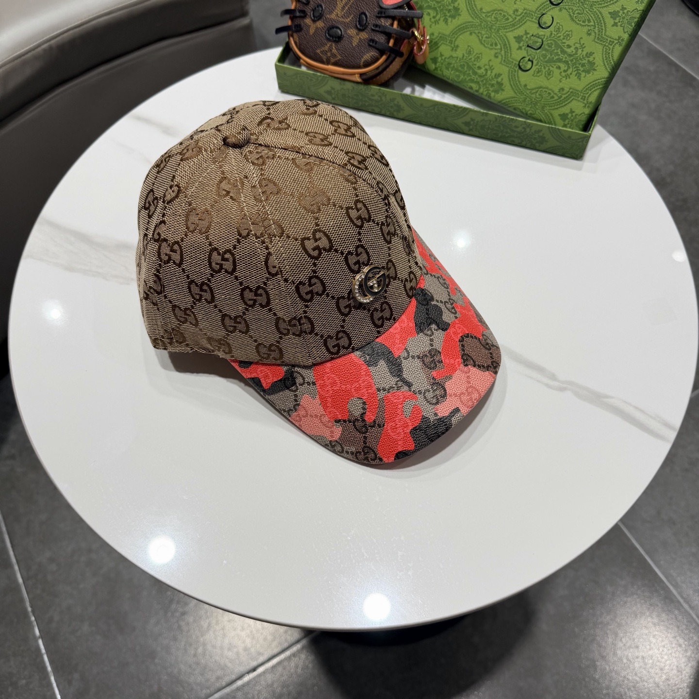 GUCCI古奇棒球帽 2026新款 工艺非常精美 高档大气上档次！低调奢华，方便携带！