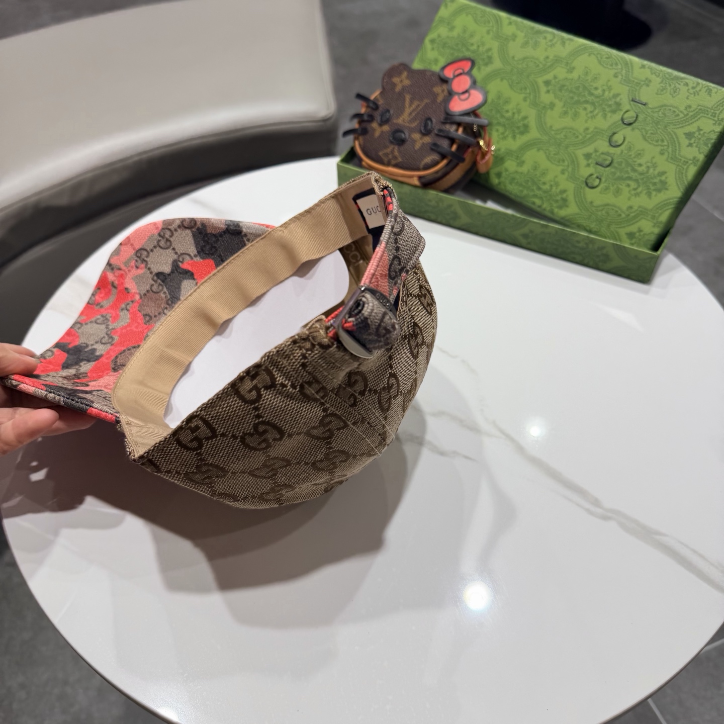 GUCCI古奇棒球帽 2026新款 工艺非常精美 高档大气上档次！低调奢华，方便携带！