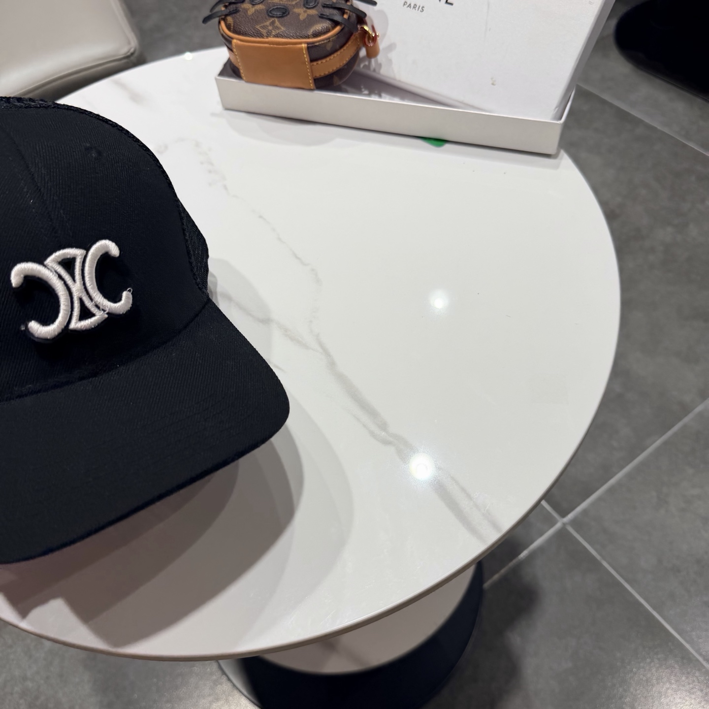 【CELINE赛琳】新款棒球帽🧢，出街必备超好搭配，赶紧入手！