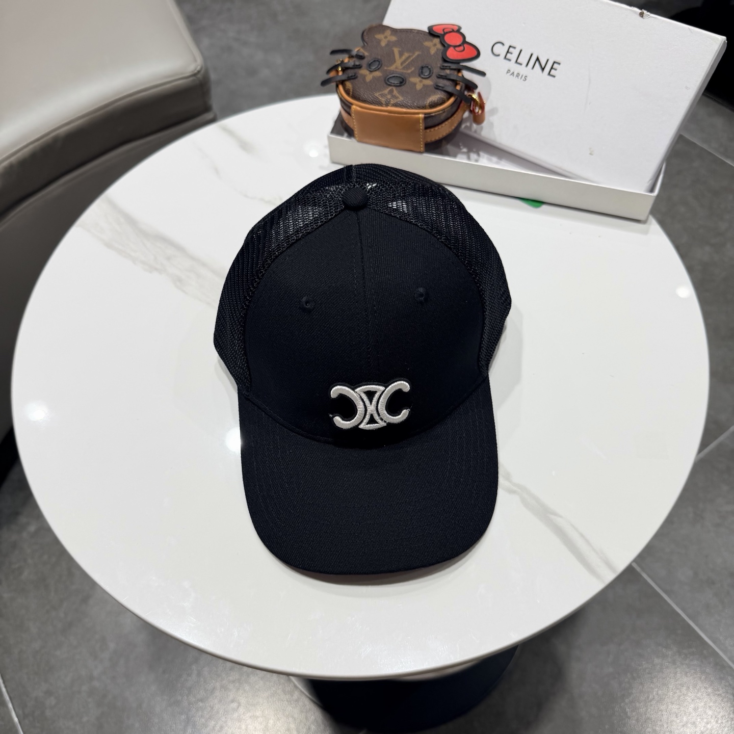 【CELINE赛琳】新款棒球帽🧢，出街必备超好搭配，赶紧入手！