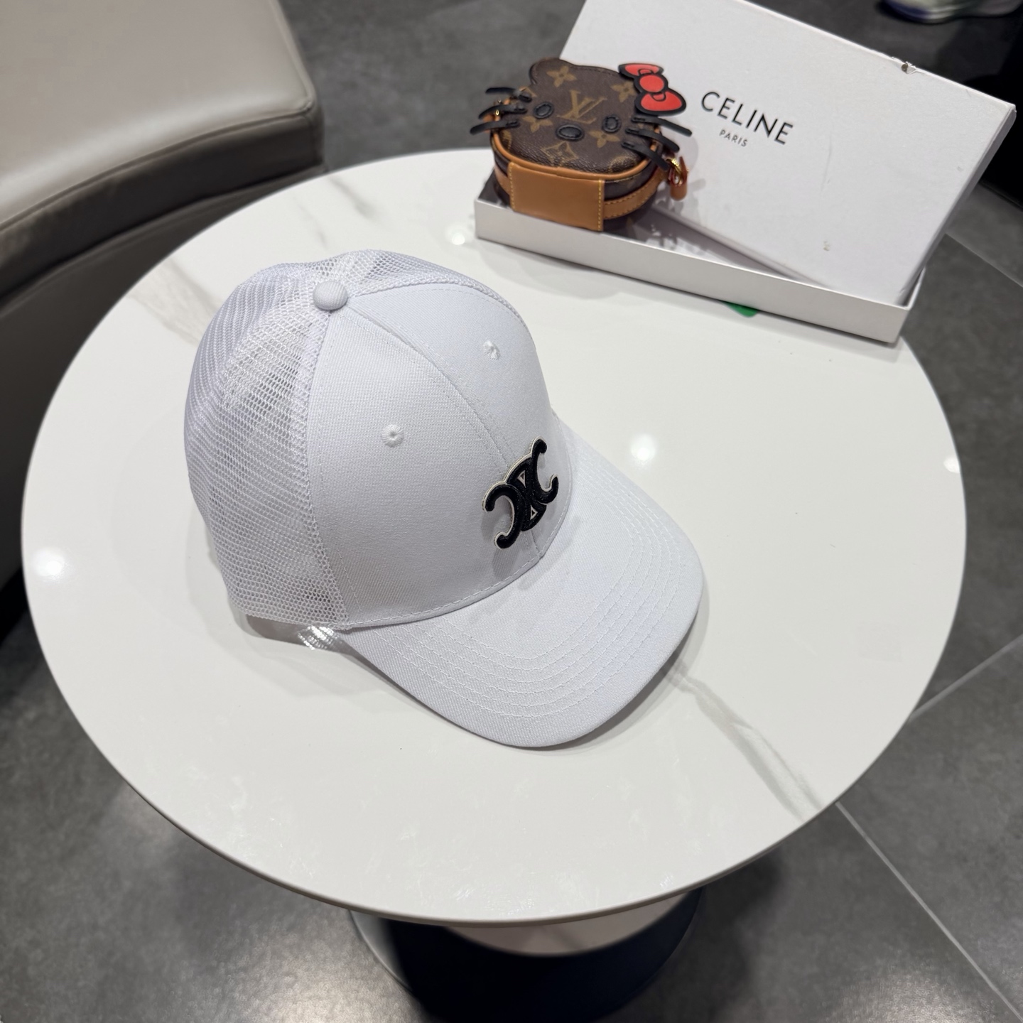 【CELINE赛琳】新款棒球帽🧢，出街必备超好搭配，赶紧入手！