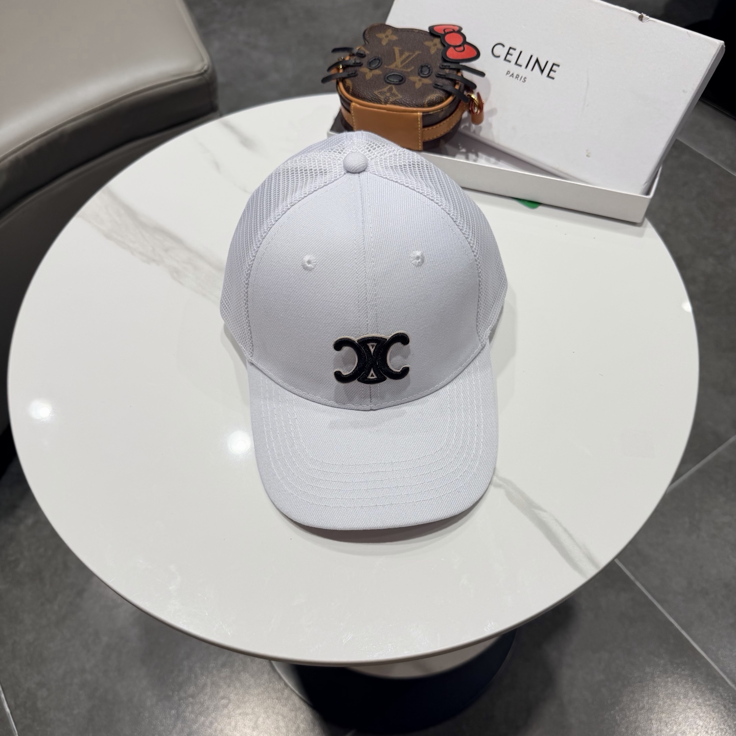 【CELINE赛琳】新款棒球帽🧢，出街必备超好搭配，赶紧入手！