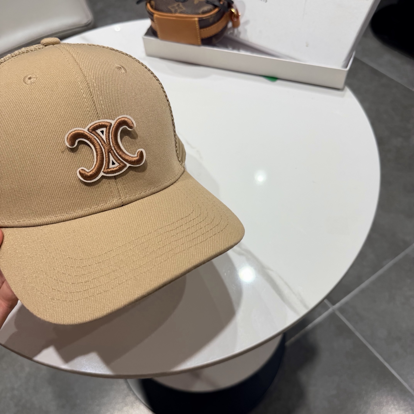 【CELINE赛琳】新款棒球帽🧢，出街必备超好搭配，赶紧入手！