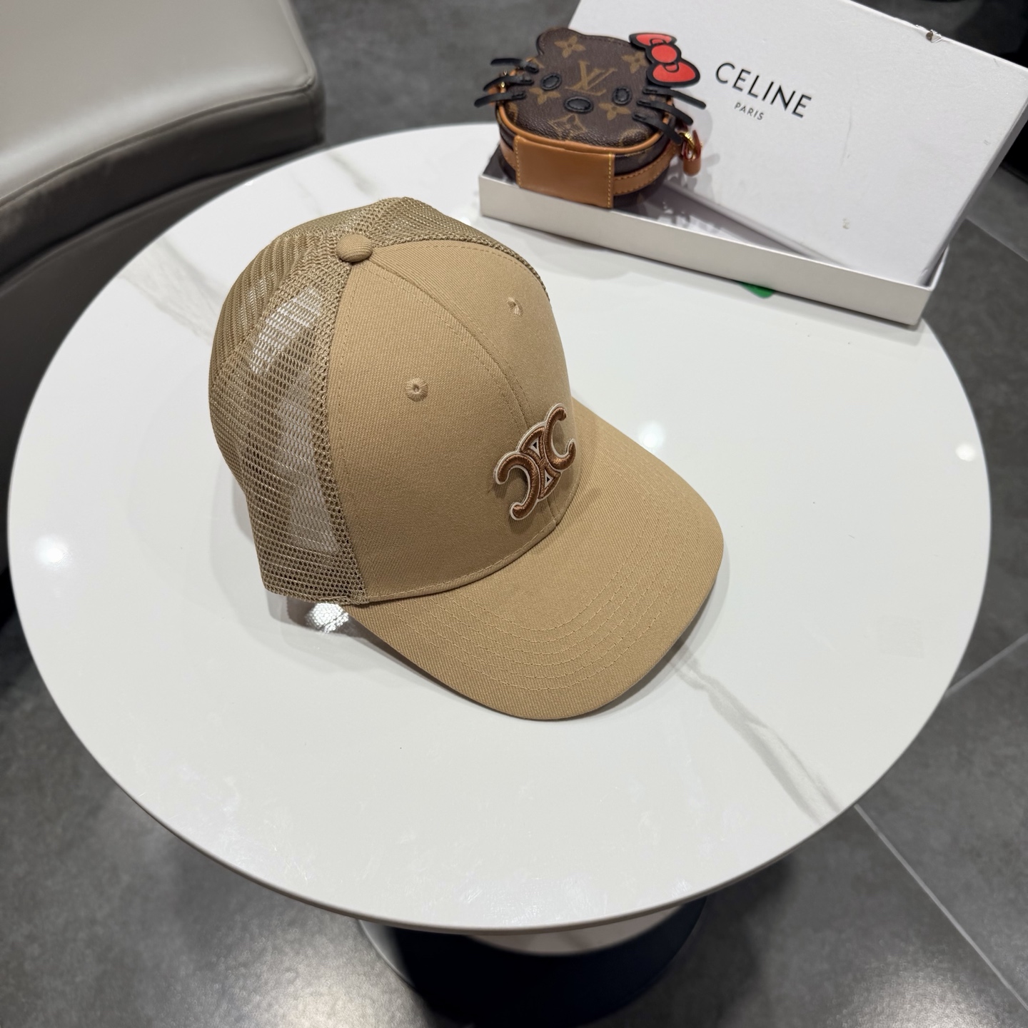 【CELINE赛琳】新款棒球帽🧢，出街必备超好搭配，赶紧入手！