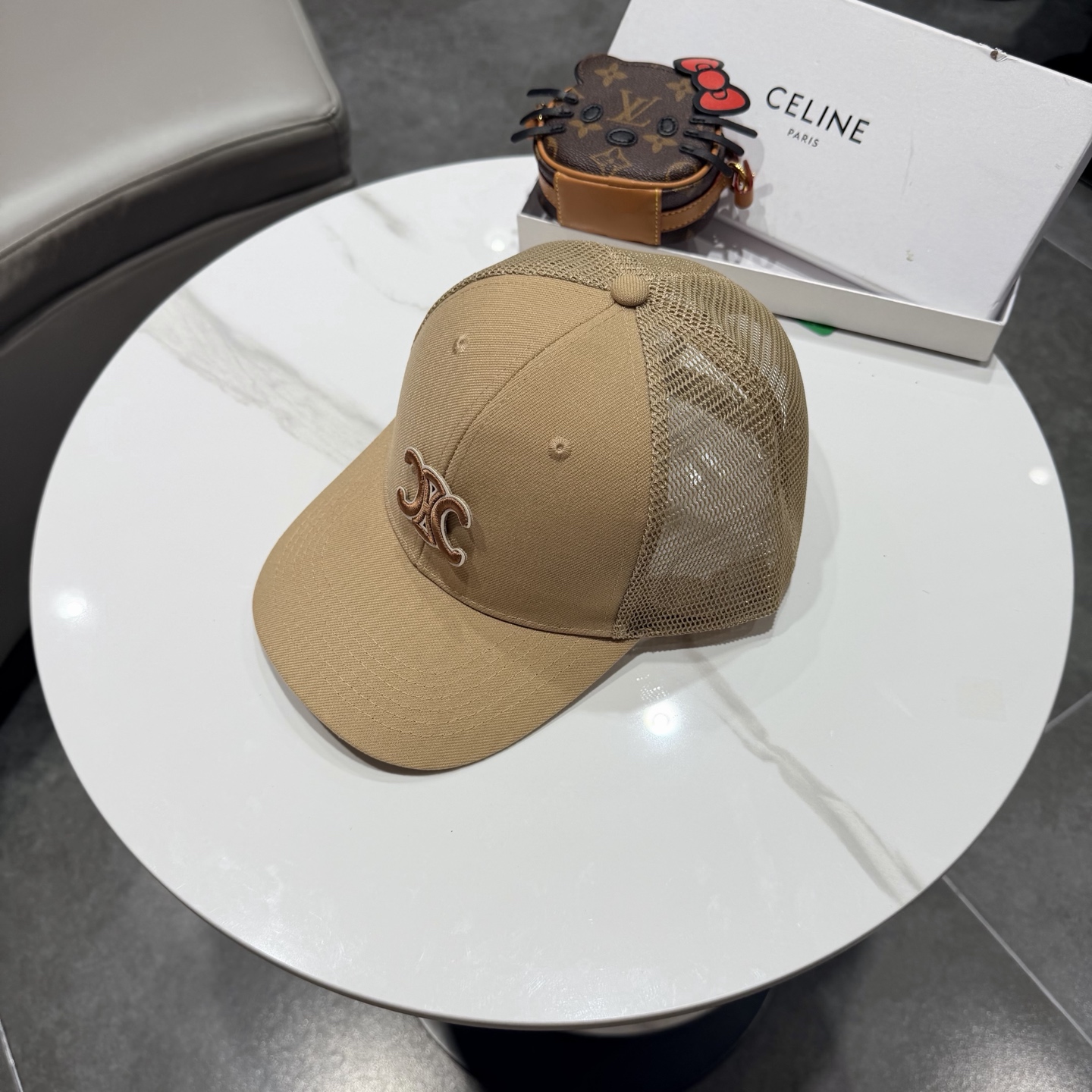 【CELINE赛琳】新款棒球帽🧢，出街必备超好搭配，赶紧入手！