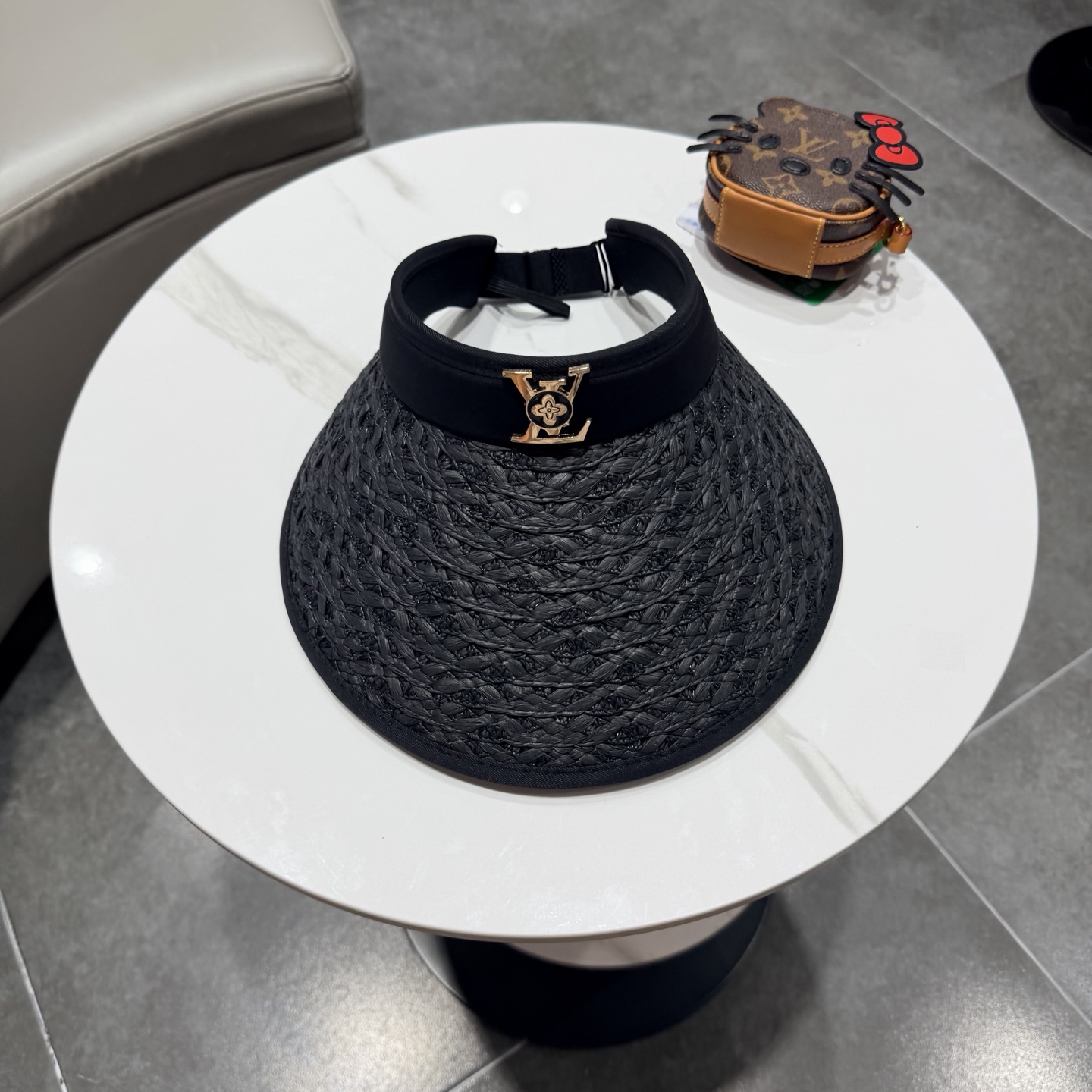 LV路易威登新款拉菲草空顶遮阳帽