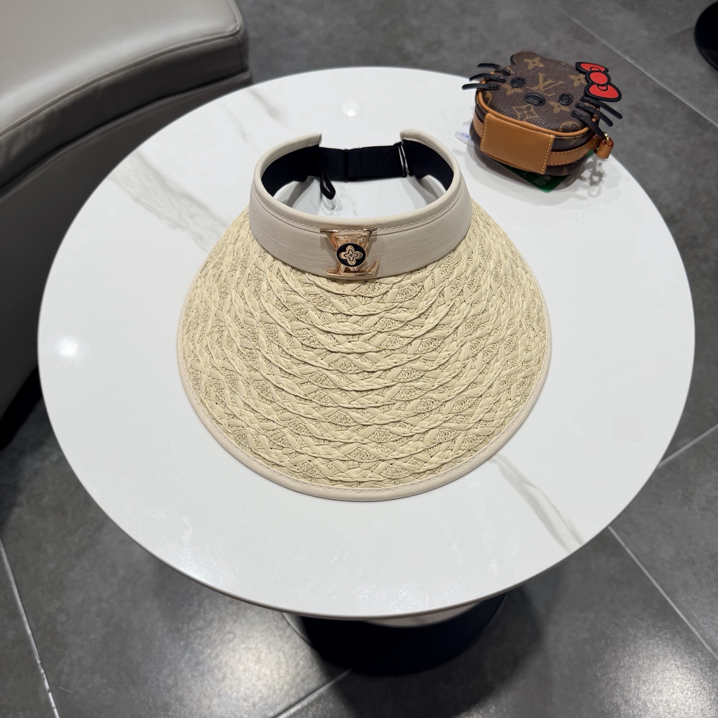 LV路易威登新款拉菲草空顶遮阳帽