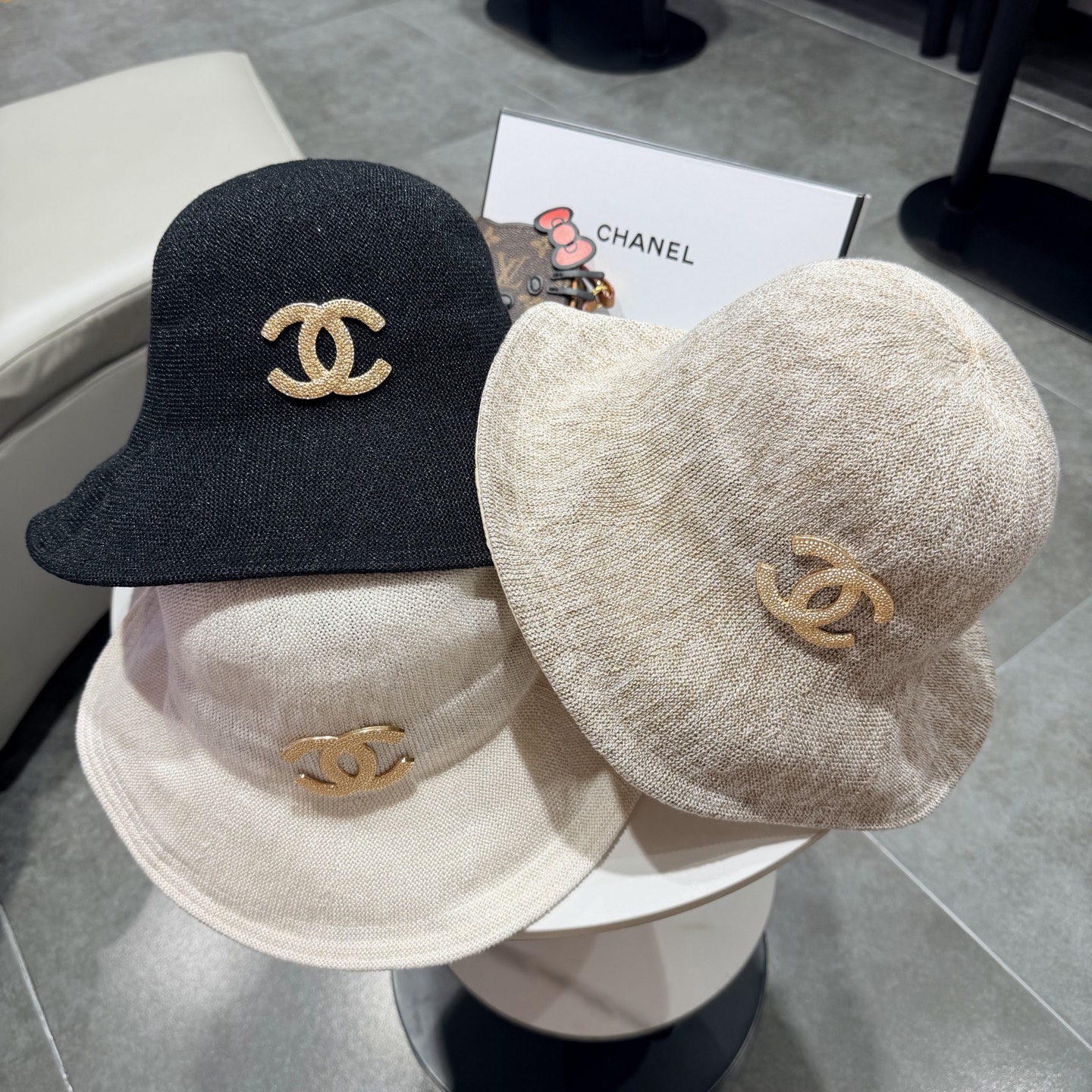 chanel新款个性时髦百搭大帽檐渔夫帽春夏出游休闲太阳帽女士防晒帽子潮