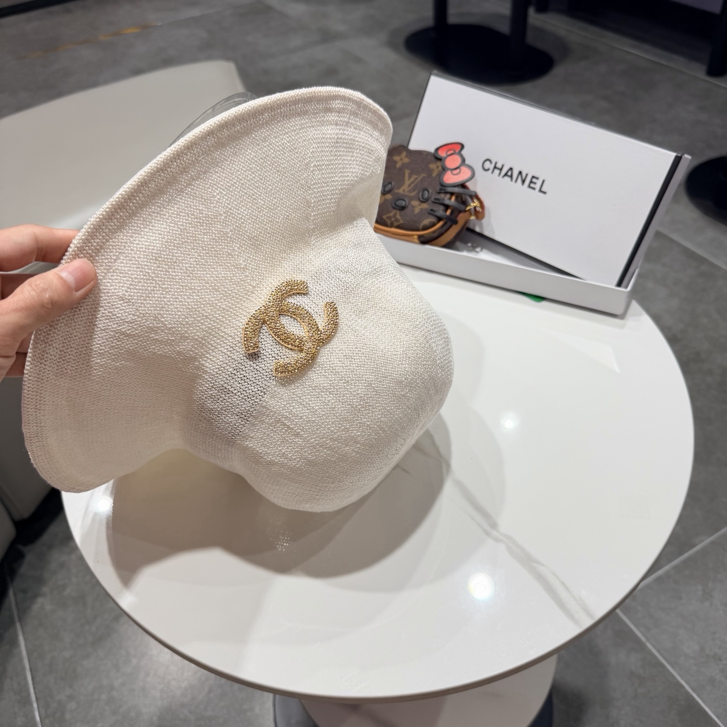 chanel新款个性时髦百搭大帽檐渔夫帽春夏出游休闲太阳帽女士防晒帽子潮