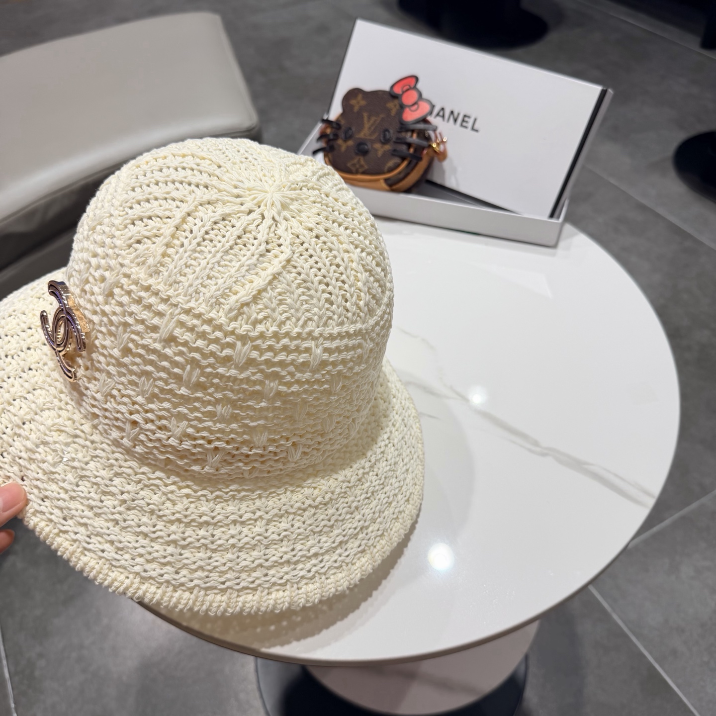 chanel香奈儿镂空百搭休闲针织帽子女春夏季透气遮阳渔夫帽户外防晒盆帽潮