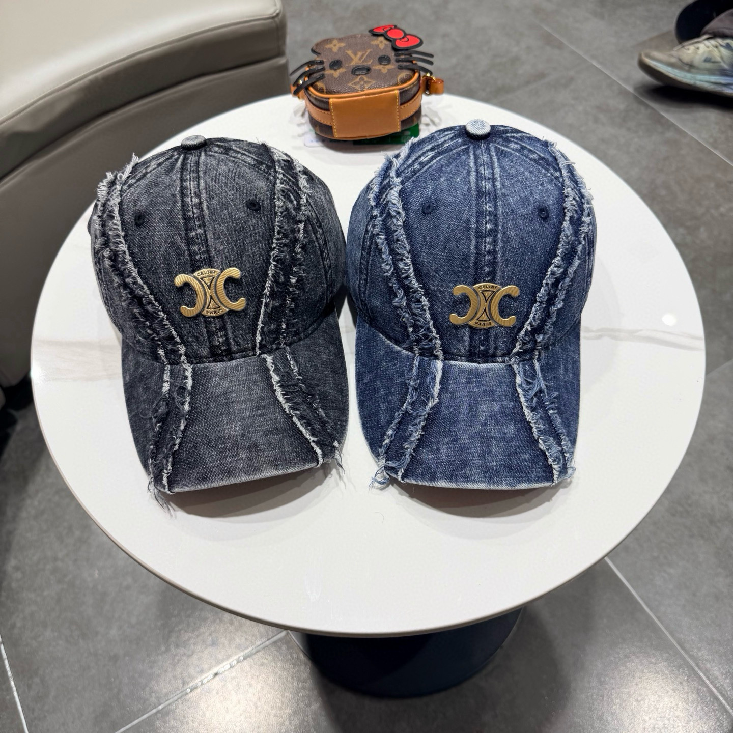 【CELINE赛琳】新款经典休闲潮流款 棒球帽日韩风格，随便搭配都超好看！出门旅游，绝对要入手的一款