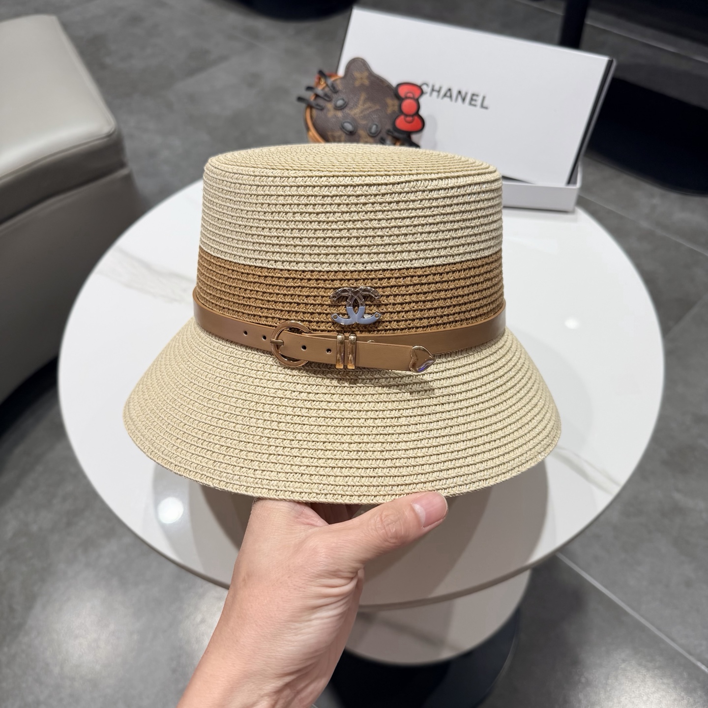 CHANEL香奈儿2026新款水桶草帽 夏天海边首选～新款材质编织而成～质感满分💯