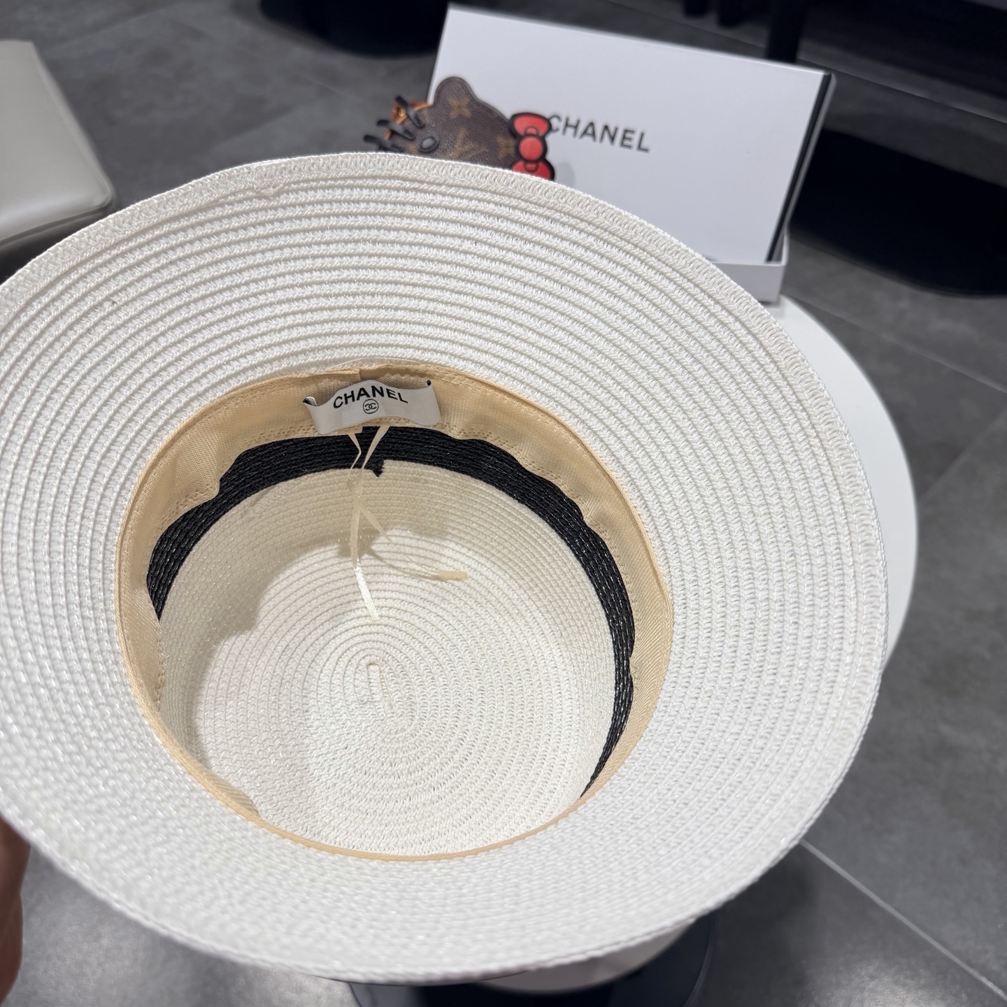 CHANEL香奈儿2026新款水桶草帽 夏天海边首选～新款材质编织而成～质感满分💯