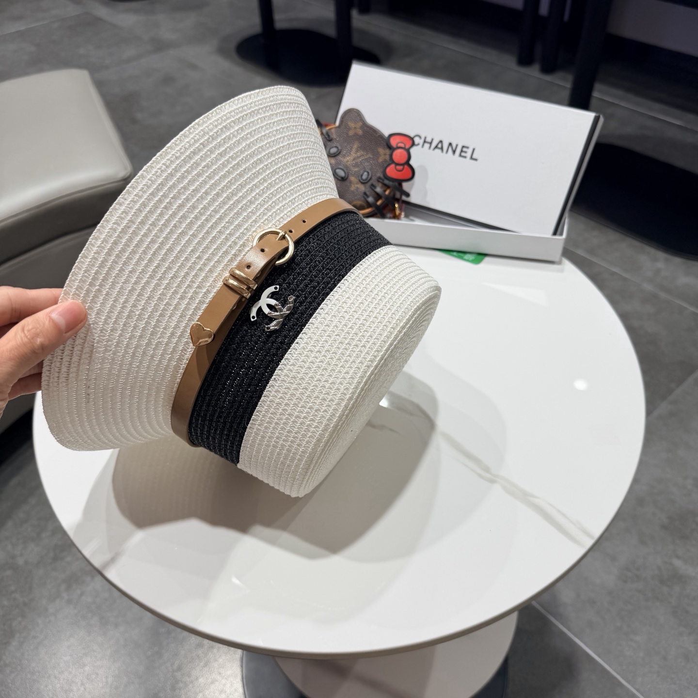 CHANEL香奈儿2026新款水桶草帽 夏天海边首选～新款材质编织而成～质感满分💯