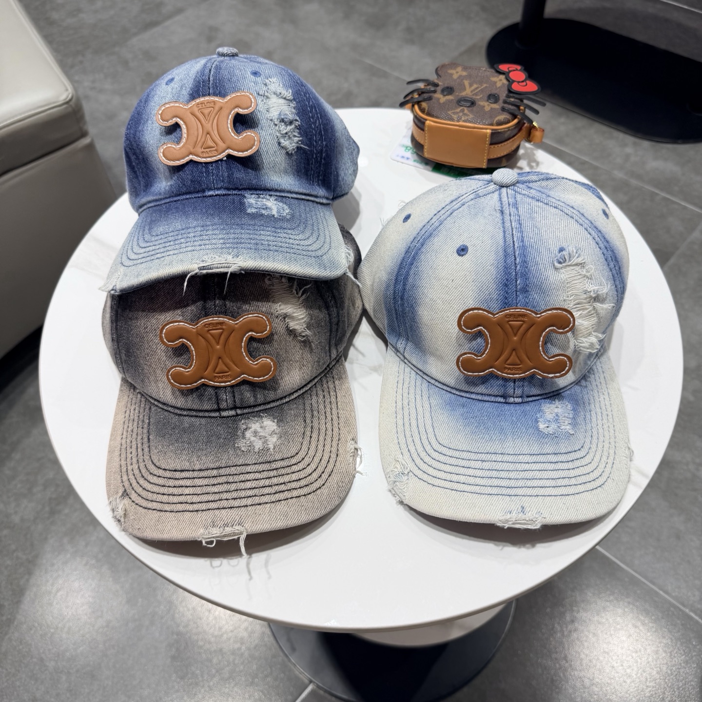 【CELINE赛琳】新款牛仔棒球帽🧢，出街必备超好搭配，赶紧入手！