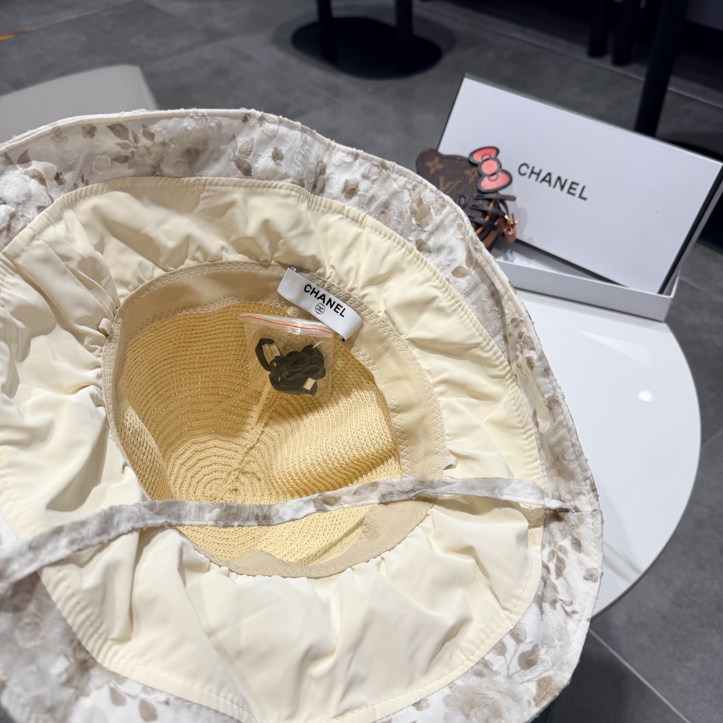 chanel遮阳帽女夏季海边度假可折叠大帽檐渔夫帽可当包包防紫外线太阳帽