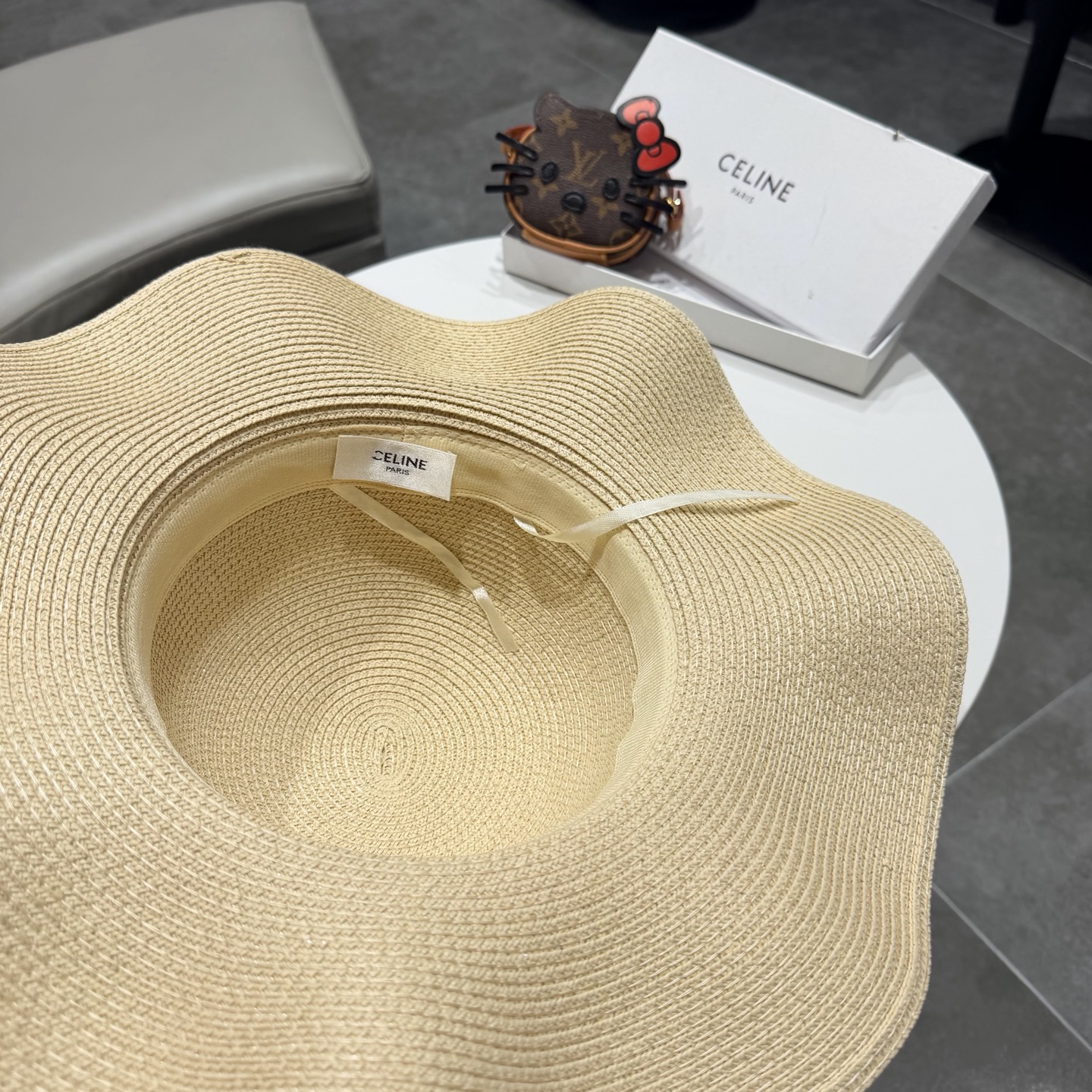 Celine赛琳新款草帽，头围57cm