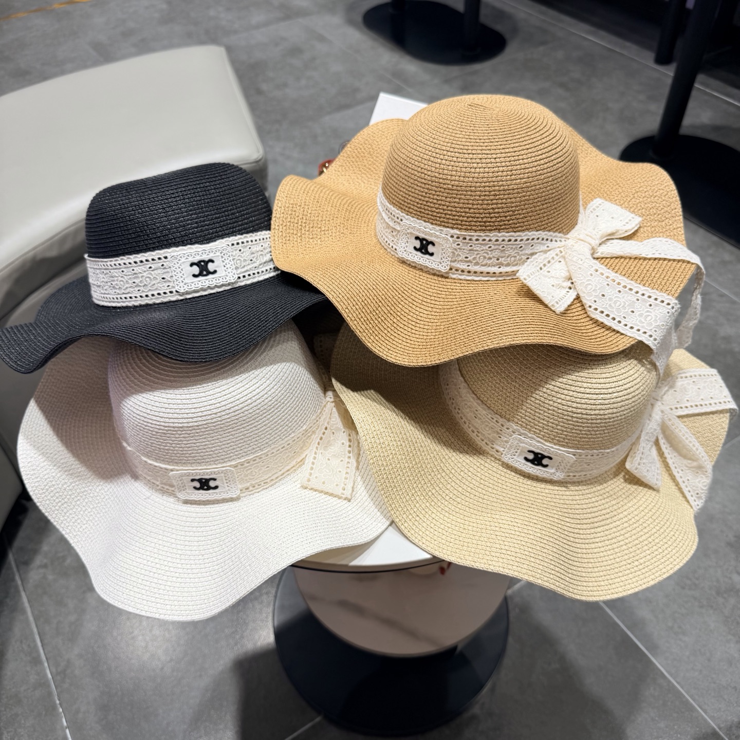 Celine赛琳新款草帽，头围57cm