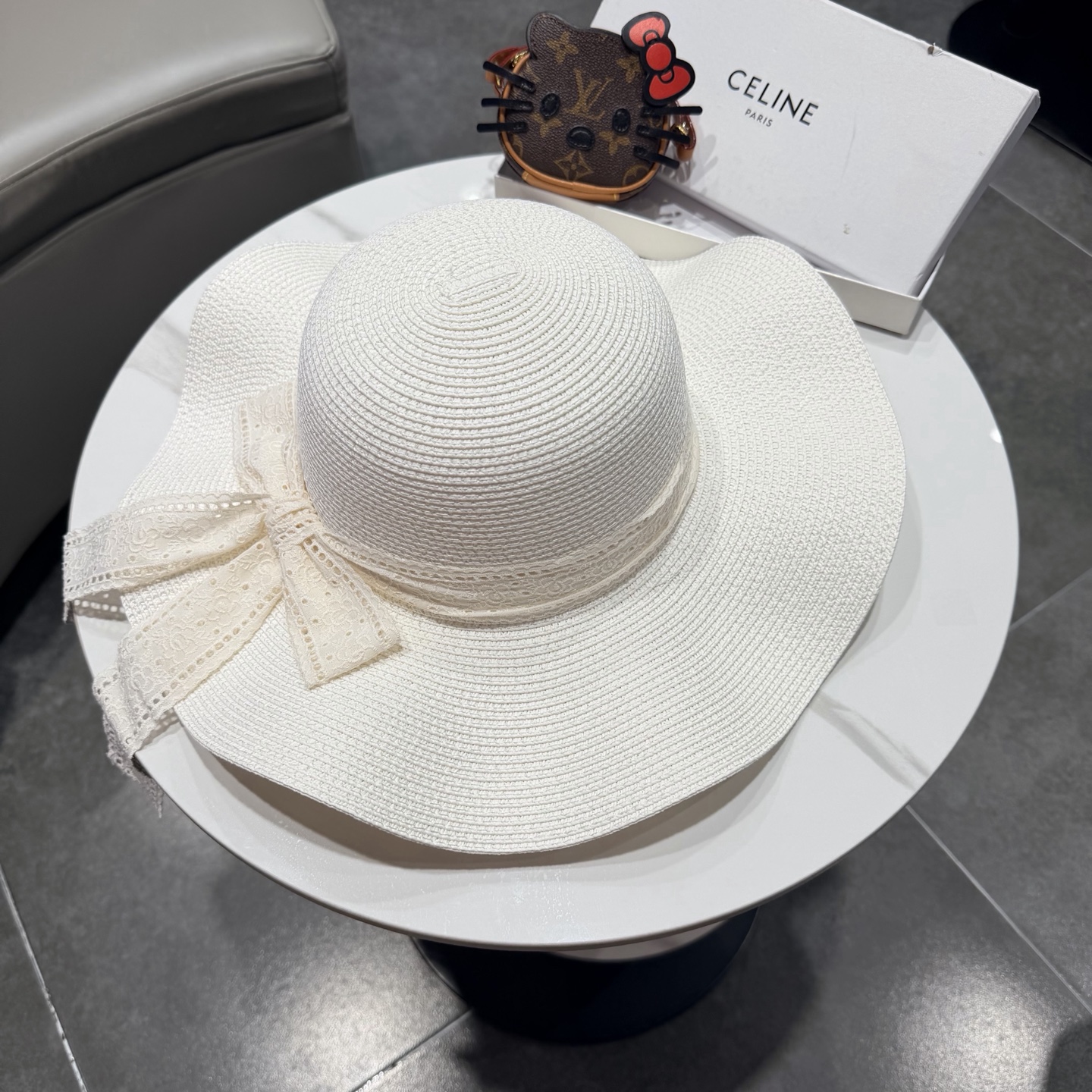 Celine赛琳新款草帽，头围57cm