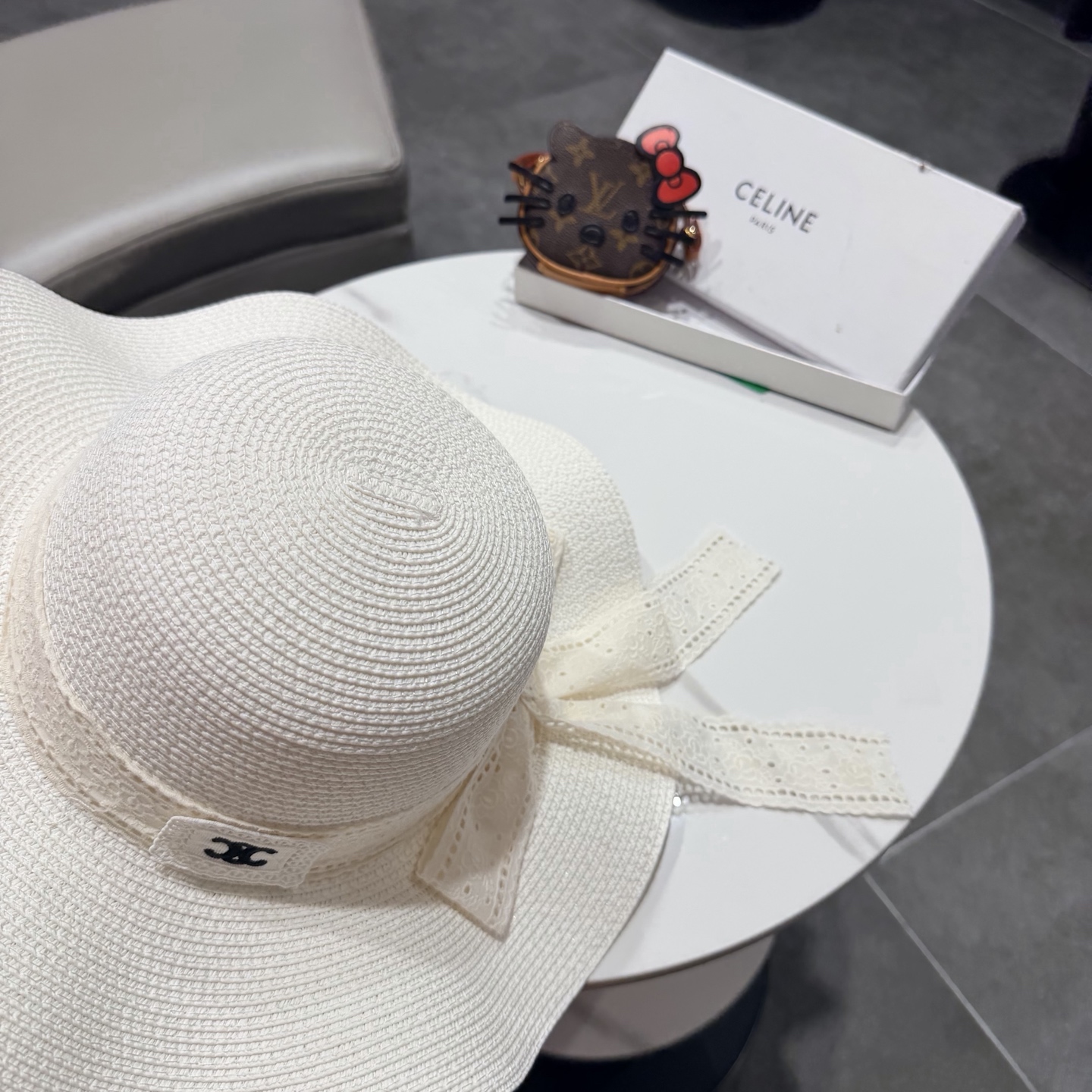 Celine赛琳新款草帽，头围57cm