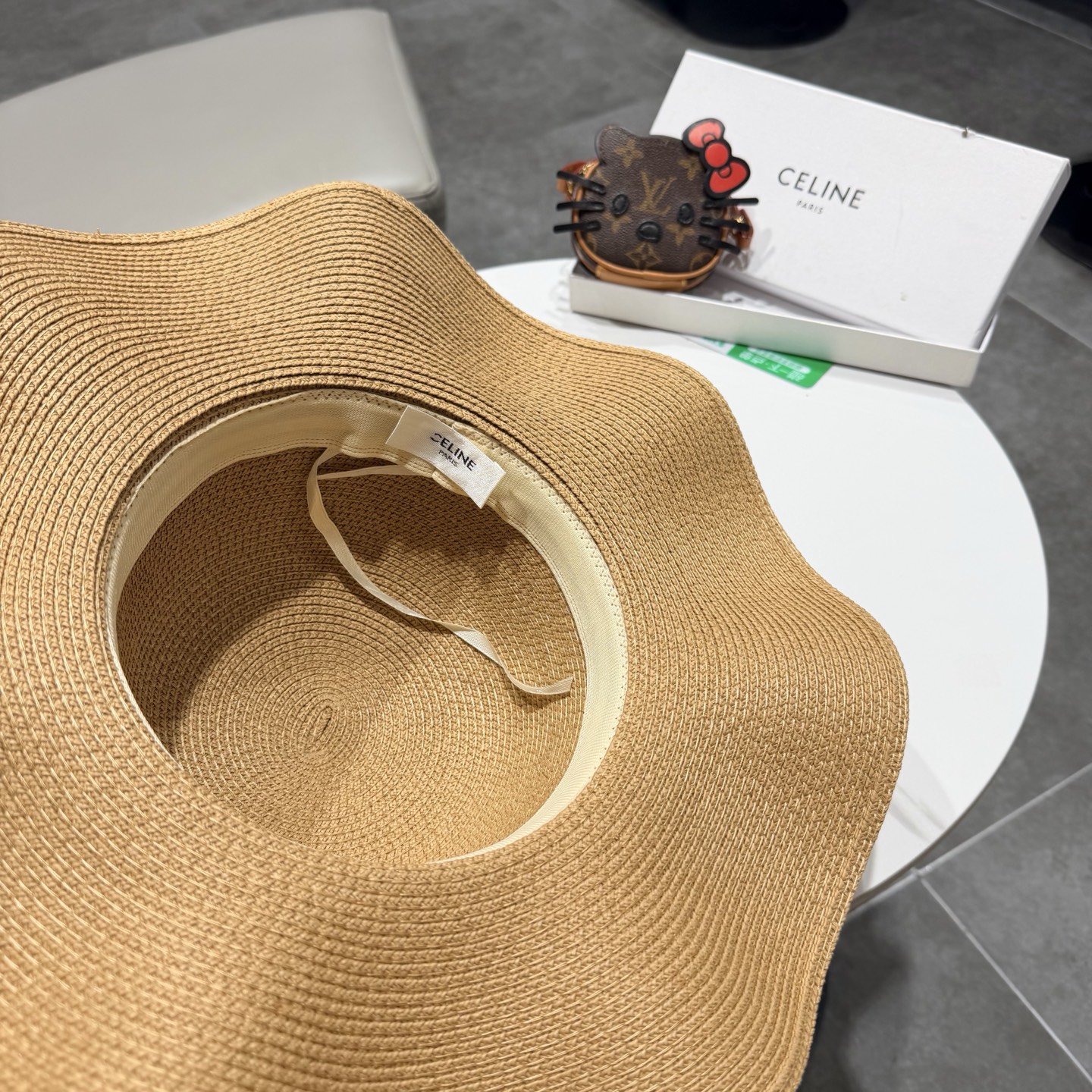 Celine赛琳新款草帽，头围57cm