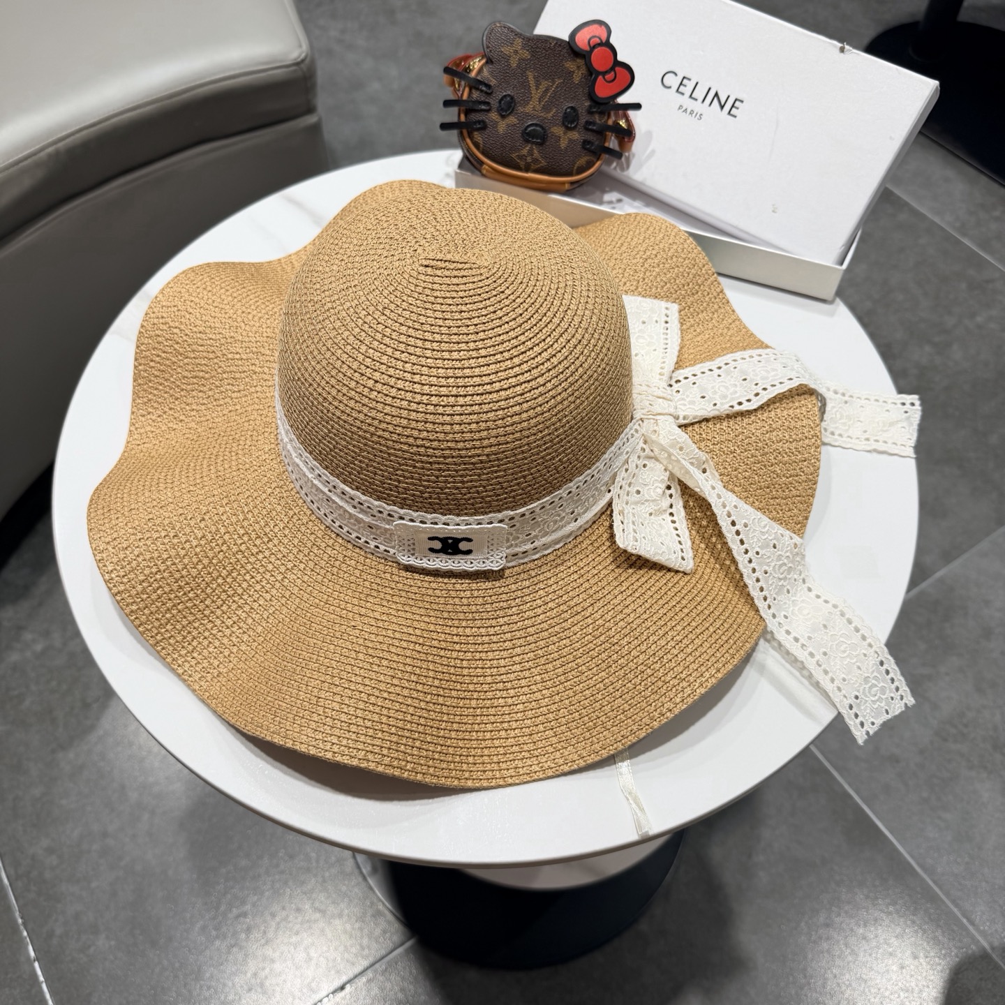 Celine赛琳新款草帽，头围57cm