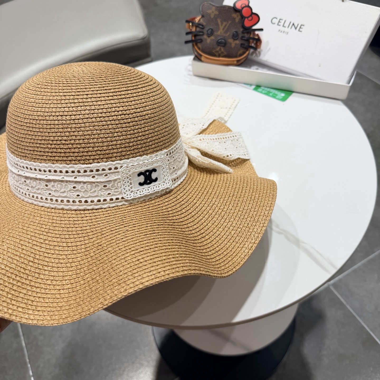 Celine赛琳新款草帽，头围57cm
