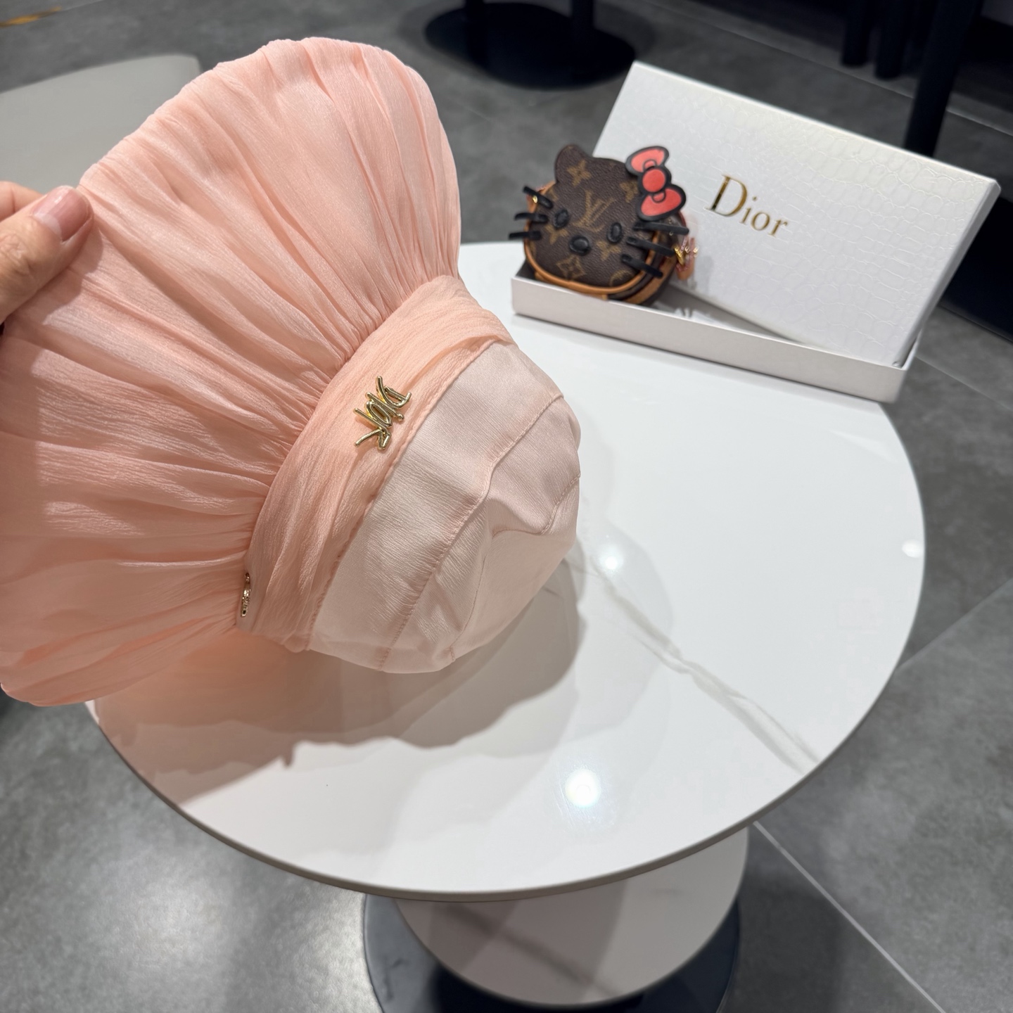 【DIOR迪奥】新款走量简约渔夫帽，新款出货，大牌款超好搭配，赶紧入手！