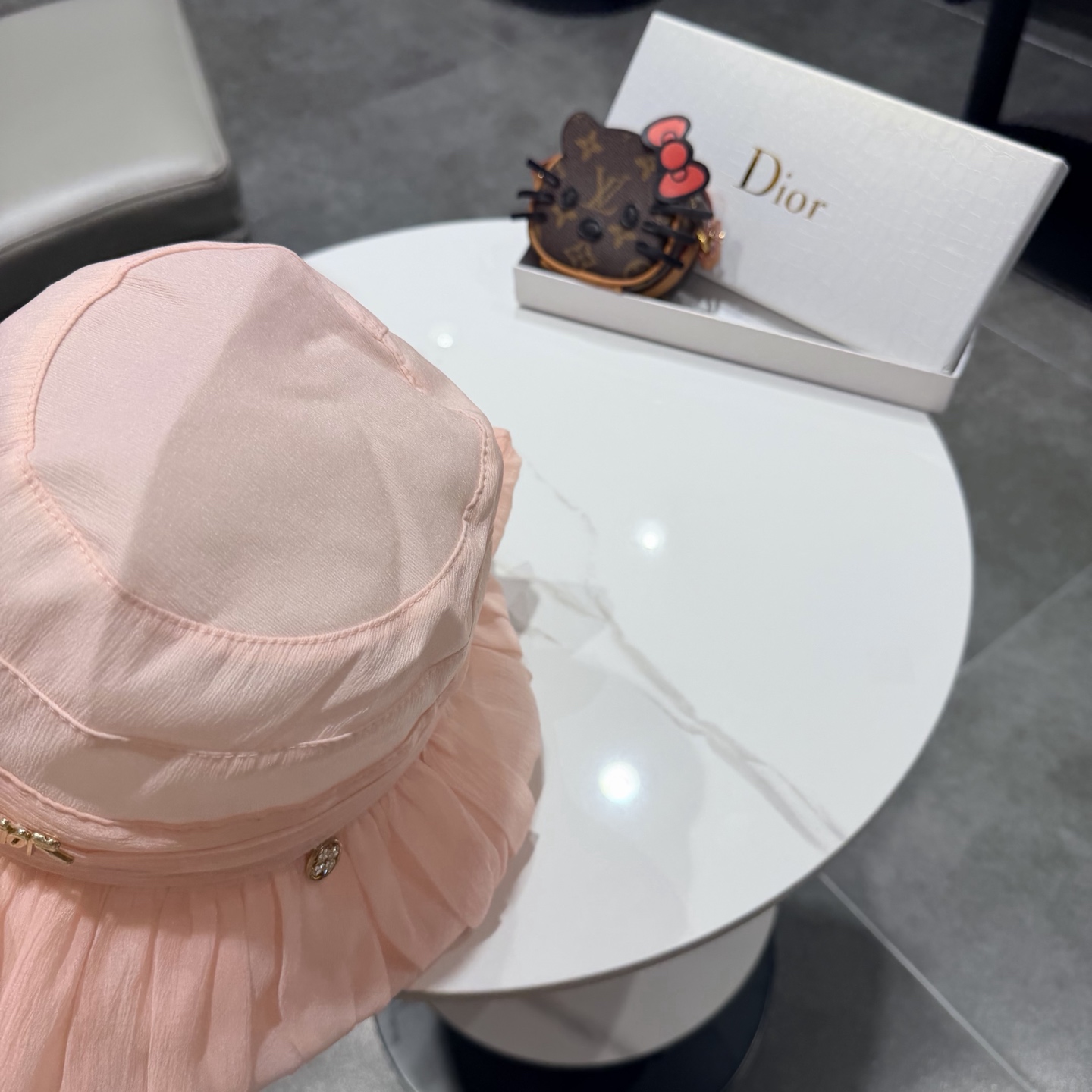 【DIOR迪奥】新款走量简约渔夫帽，新款出货，大牌款超好搭配，赶紧入手！