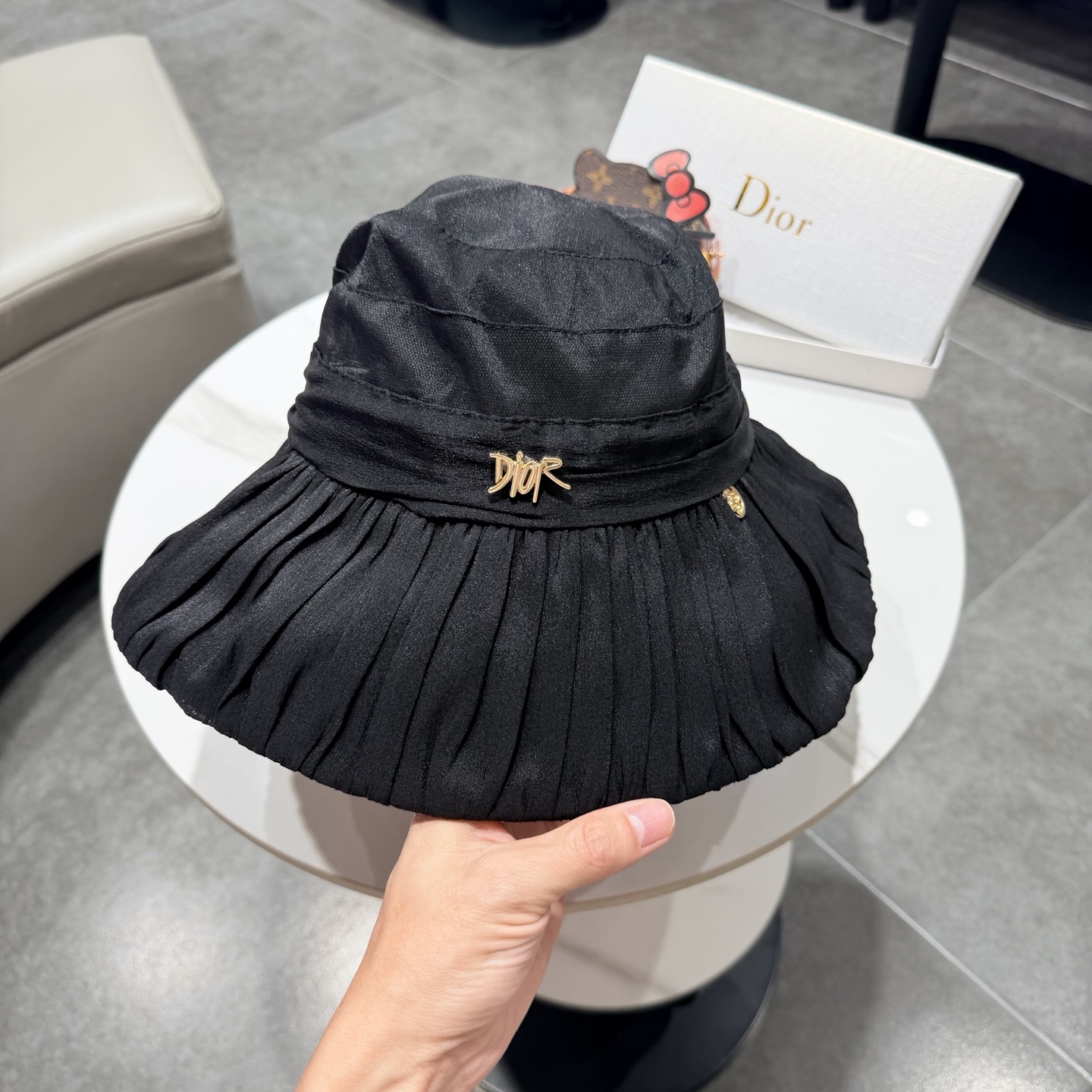 【DIOR迪奥】新款走量简约渔夫帽，新款出货，大牌款超好搭配，赶紧入手！