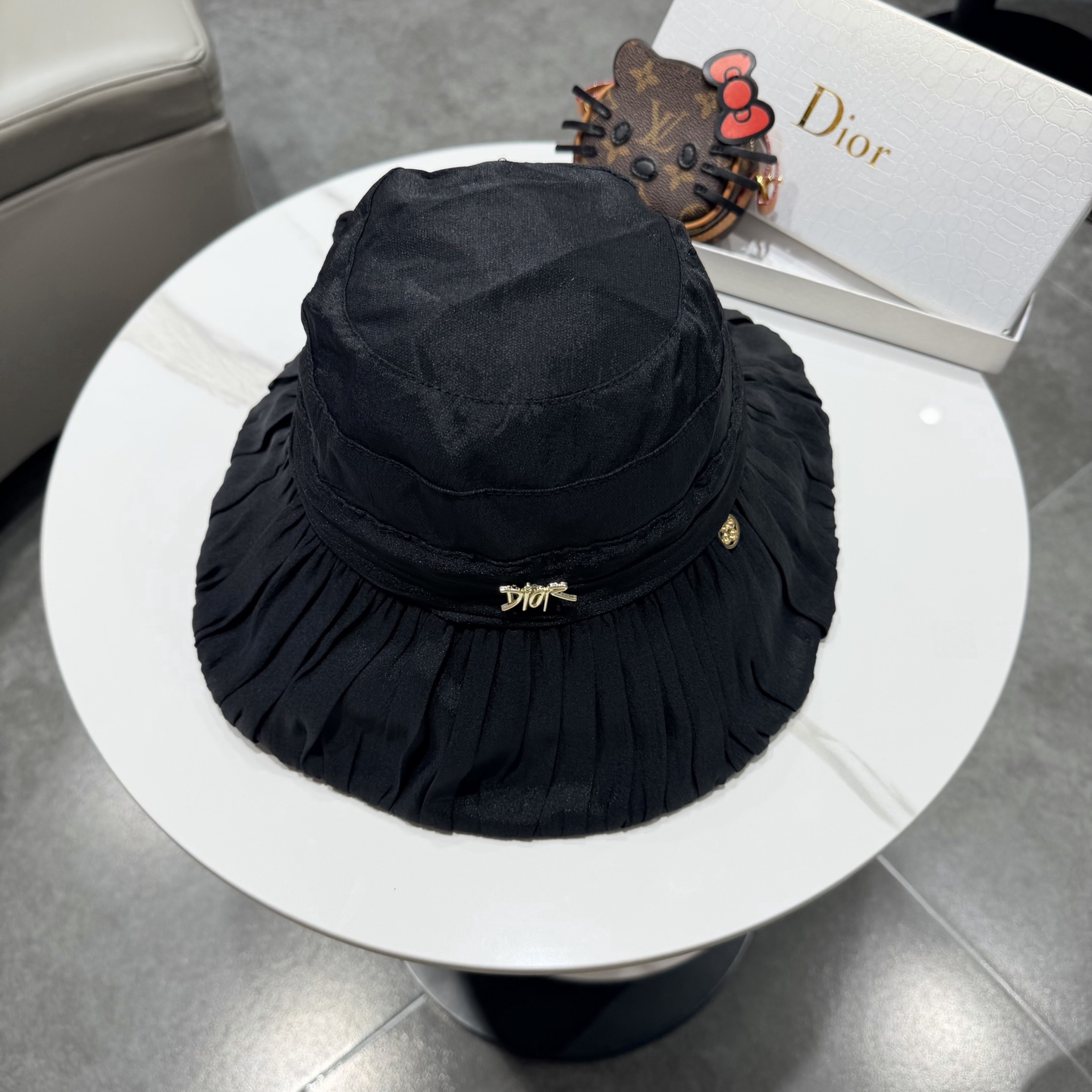 【DIOR迪奥】新款走量简约渔夫帽，新款出货，大牌款超好搭配，赶紧入手！