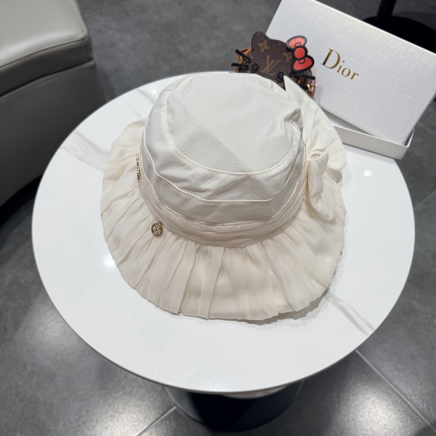 【DIOR迪奥】新款走量简约渔夫帽，新款出货，大牌款超好搭配，赶紧入手！