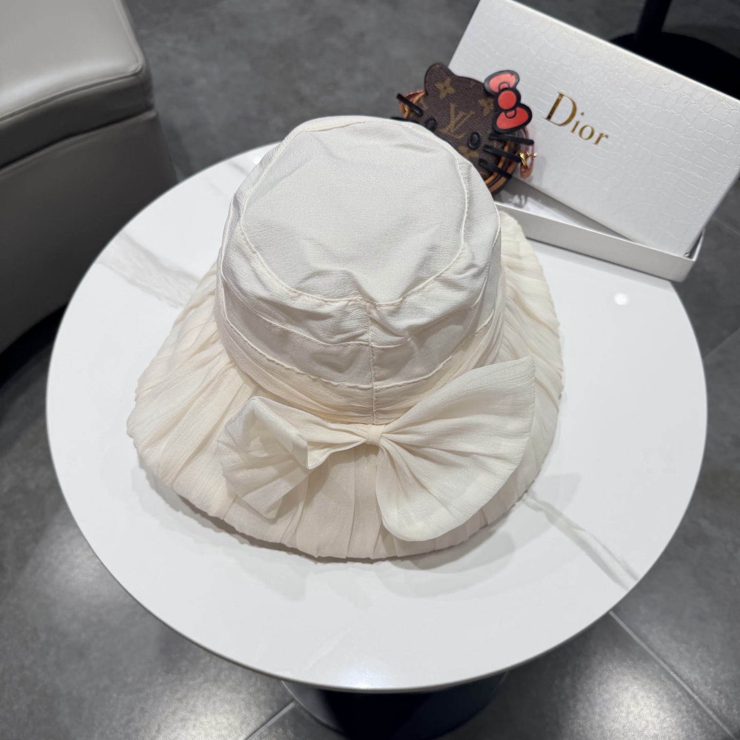 【DIOR迪奥】新款走量简约渔夫帽，新款出货，大牌款超好搭配，赶紧入手！