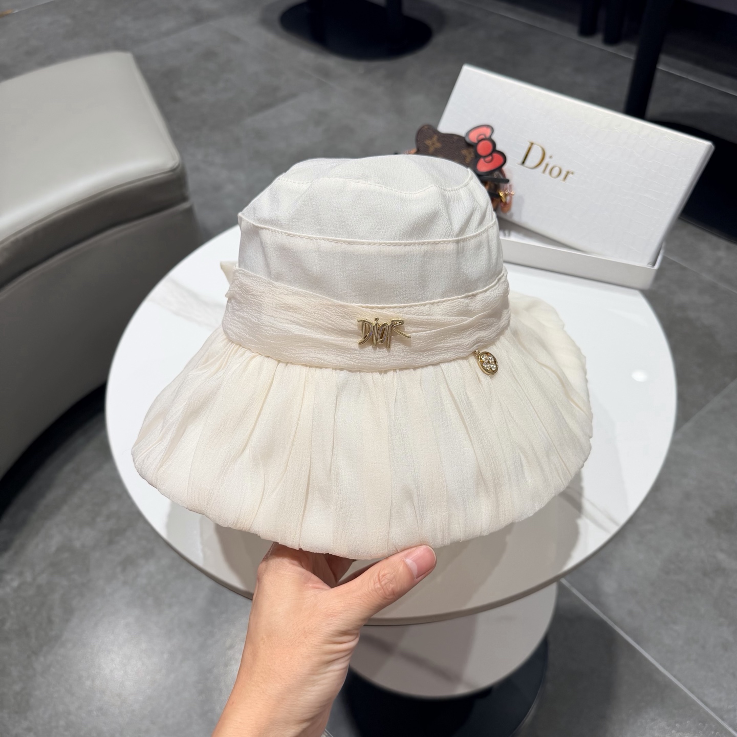 【DIOR迪奥】新款走量简约渔夫帽，新款出货，大牌款超好搭配，赶紧入手！