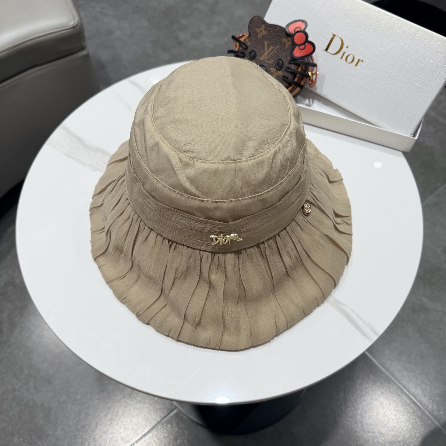 【DIOR迪奥】新款走量简约渔夫帽，新款出货，大牌款超好搭配，赶紧入手！