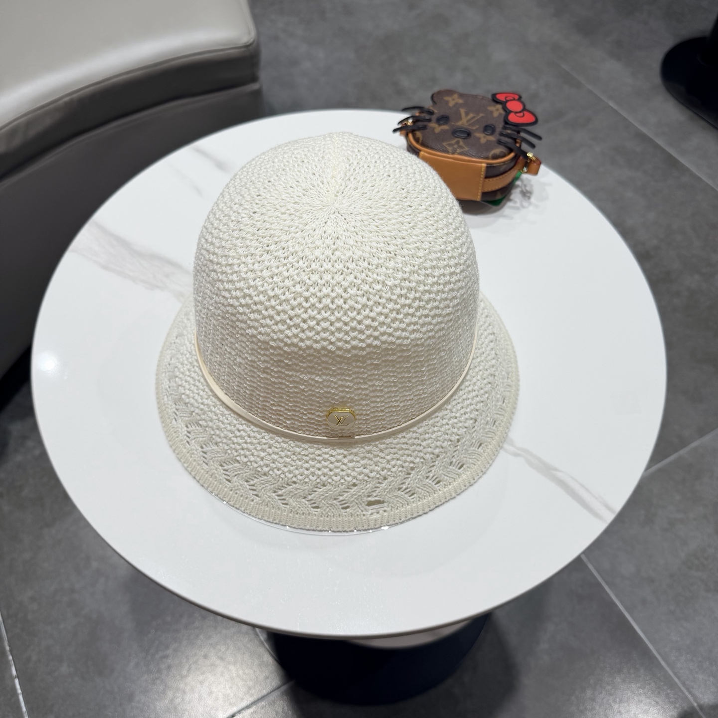 LV路易威登春夏白色镂空针织渔夫帽女防晒遮阳盆帽百搭显脸小日系文艺风帽子