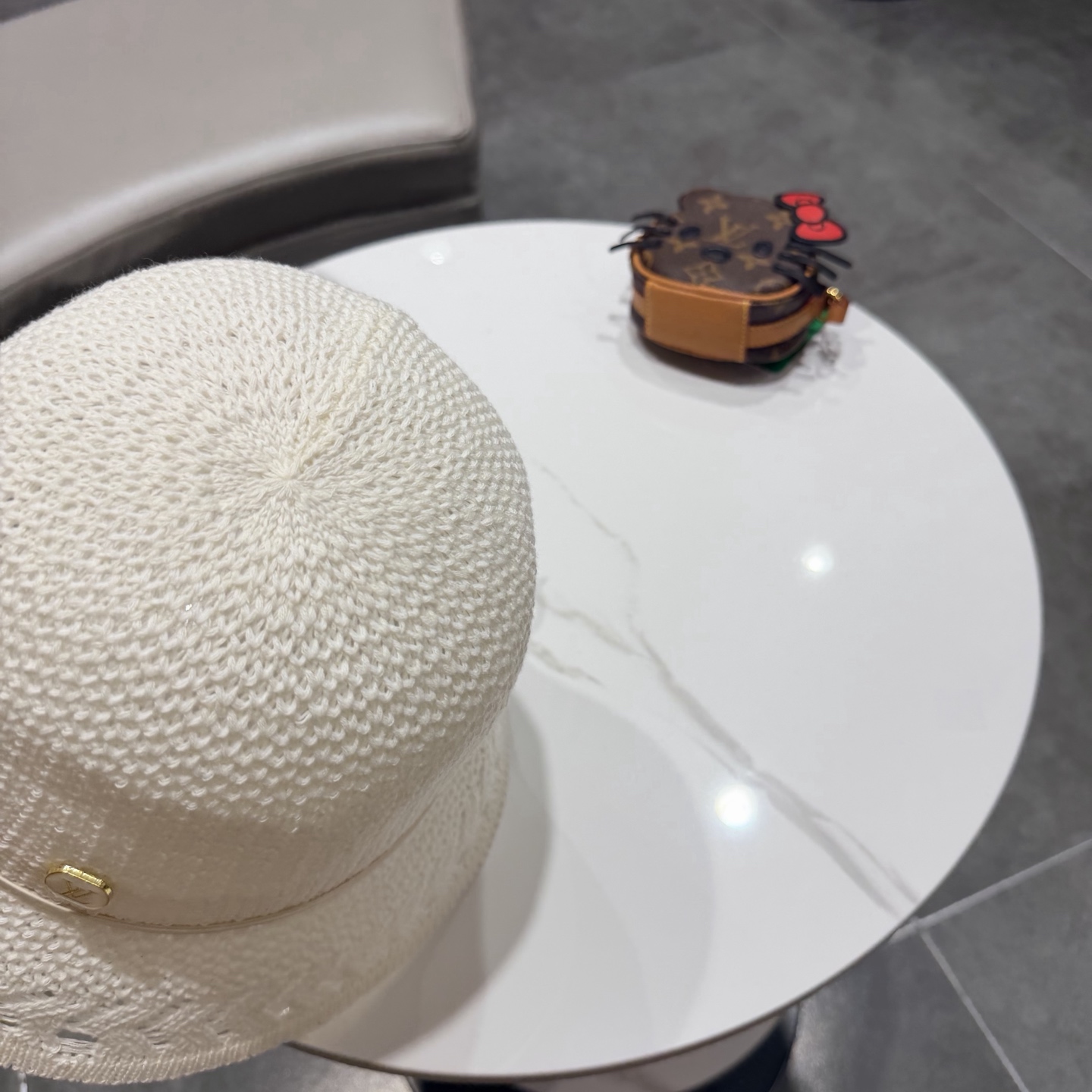 LV路易威登春夏白色镂空针织渔夫帽女防晒遮阳盆帽百搭显脸小日系文艺风帽子