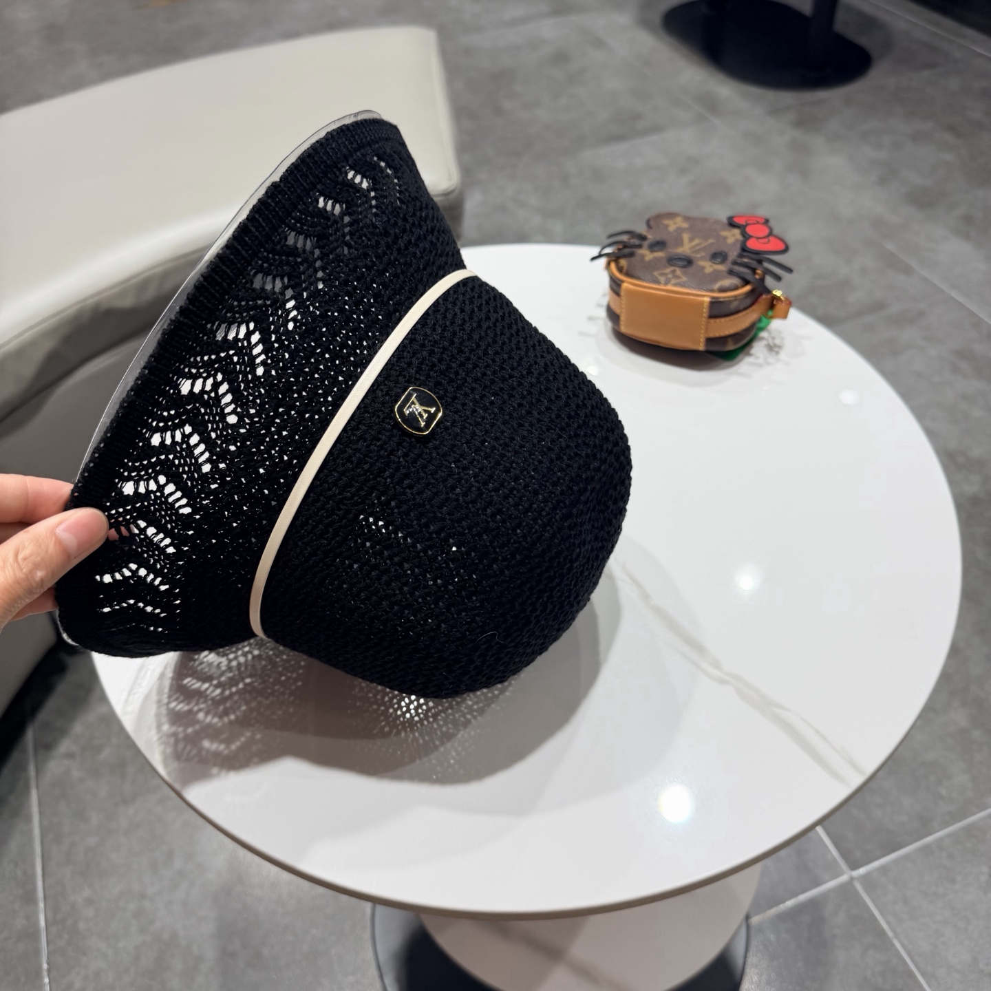 LV路易威登春夏白色镂空针织渔夫帽女防晒遮阳盆帽百搭显脸小日系文艺风帽子