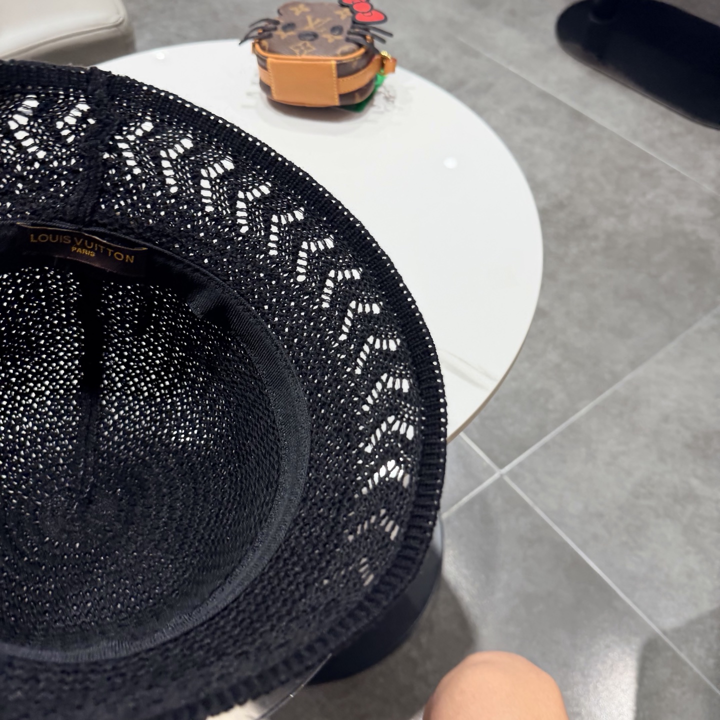 LV路易威登春夏白色镂空针织渔夫帽女防晒遮阳盆帽百搭显脸小日系文艺风帽子