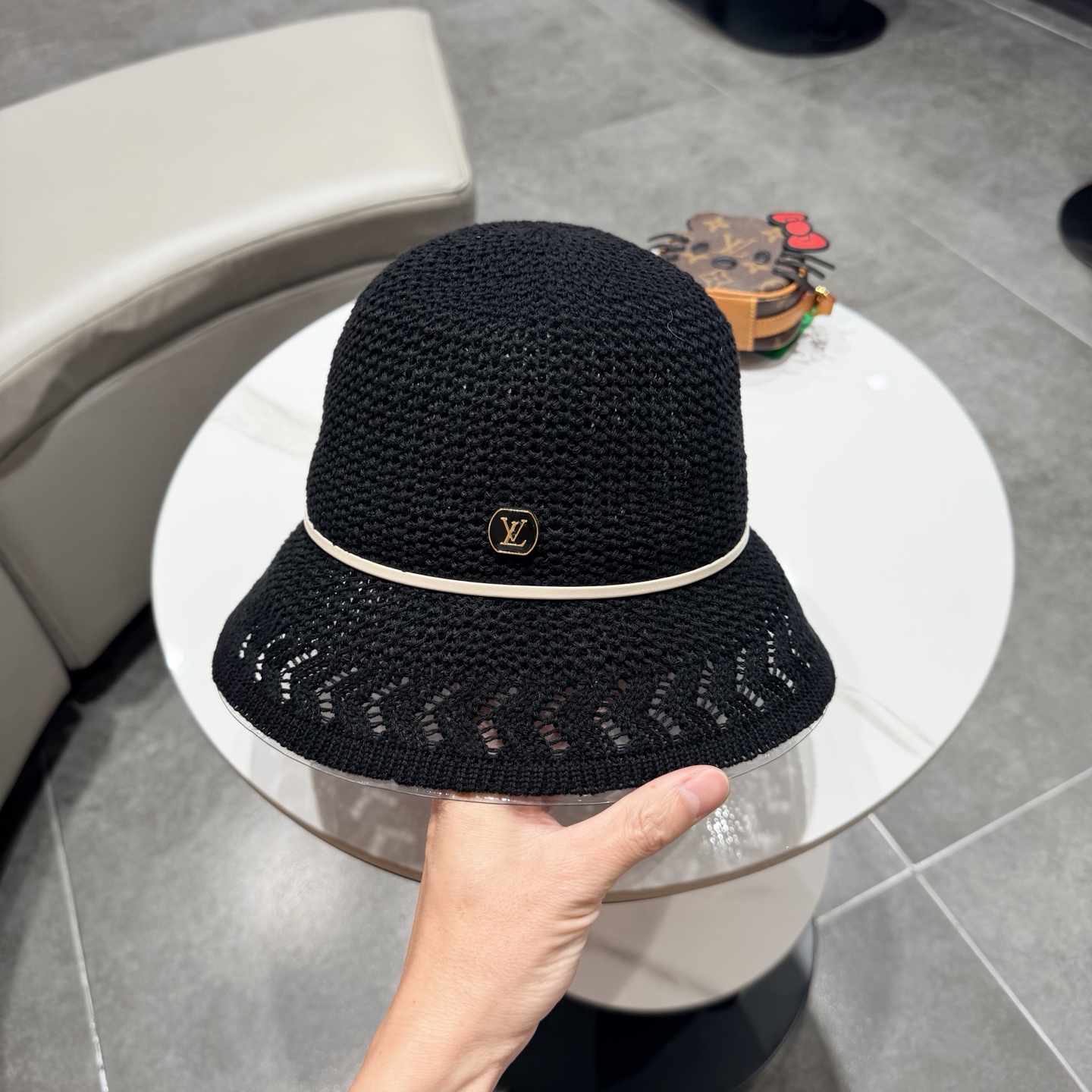LV路易威登春夏白色镂空针织渔夫帽女防晒遮阳盆帽百搭显脸小日系文艺风帽子
